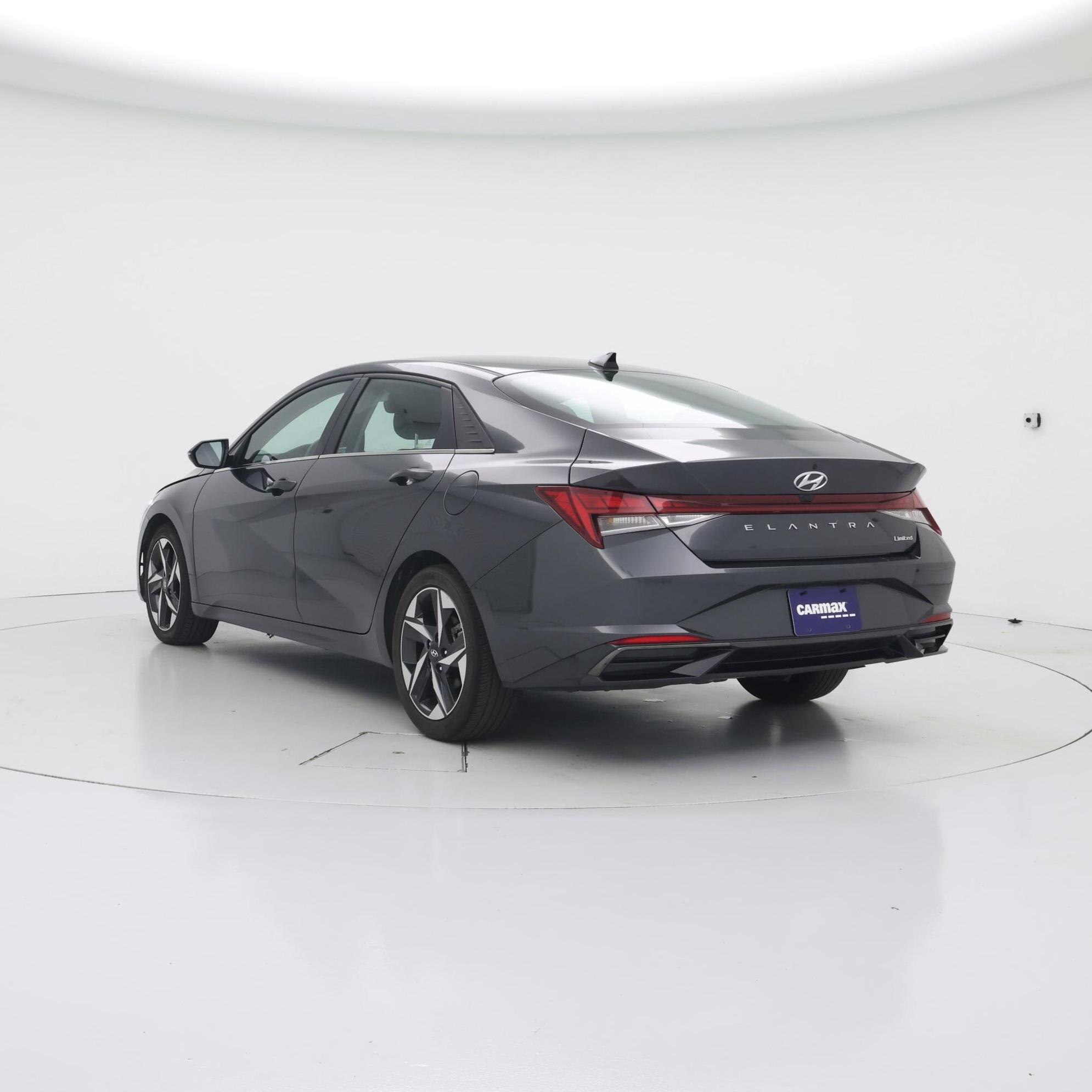 Thumbnail: 2022 Hyundai Elantra - 2