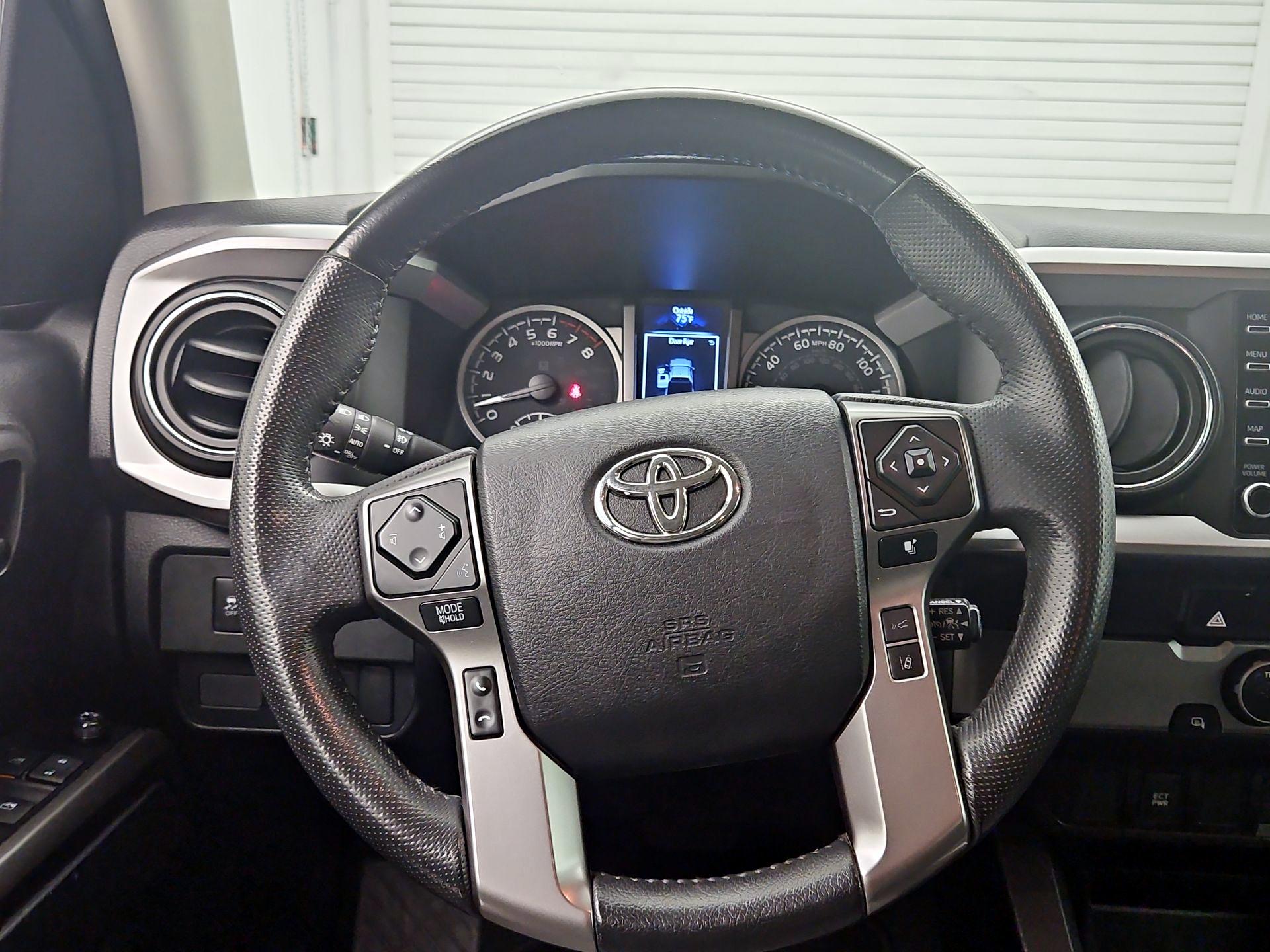 Thumbnail: 2022 Toyota Tacoma - 10