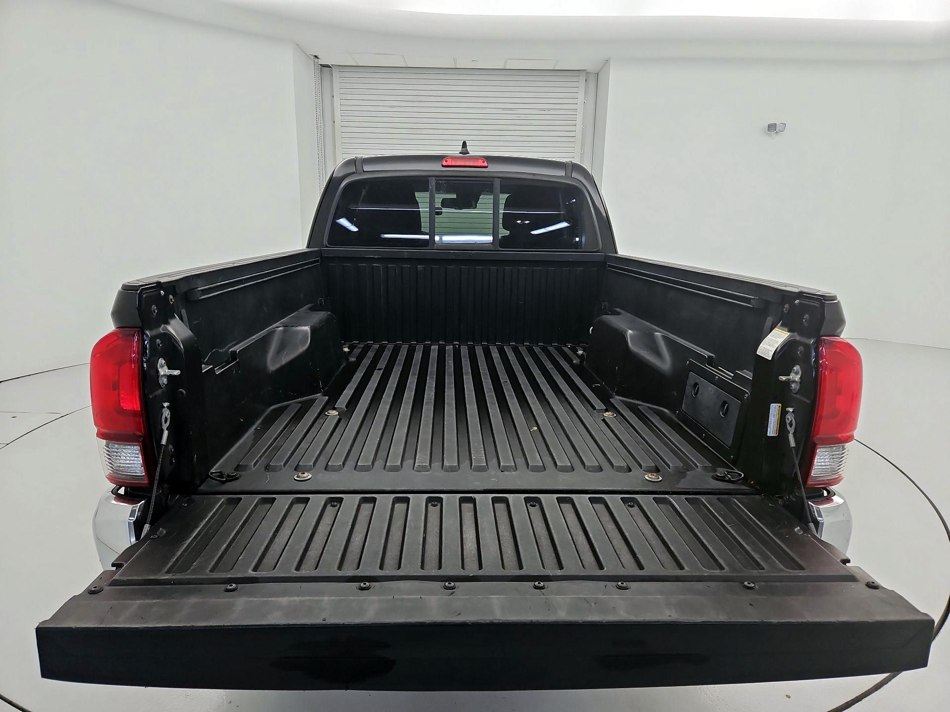 Thumbnail: 2022 Toyota Tacoma - 20