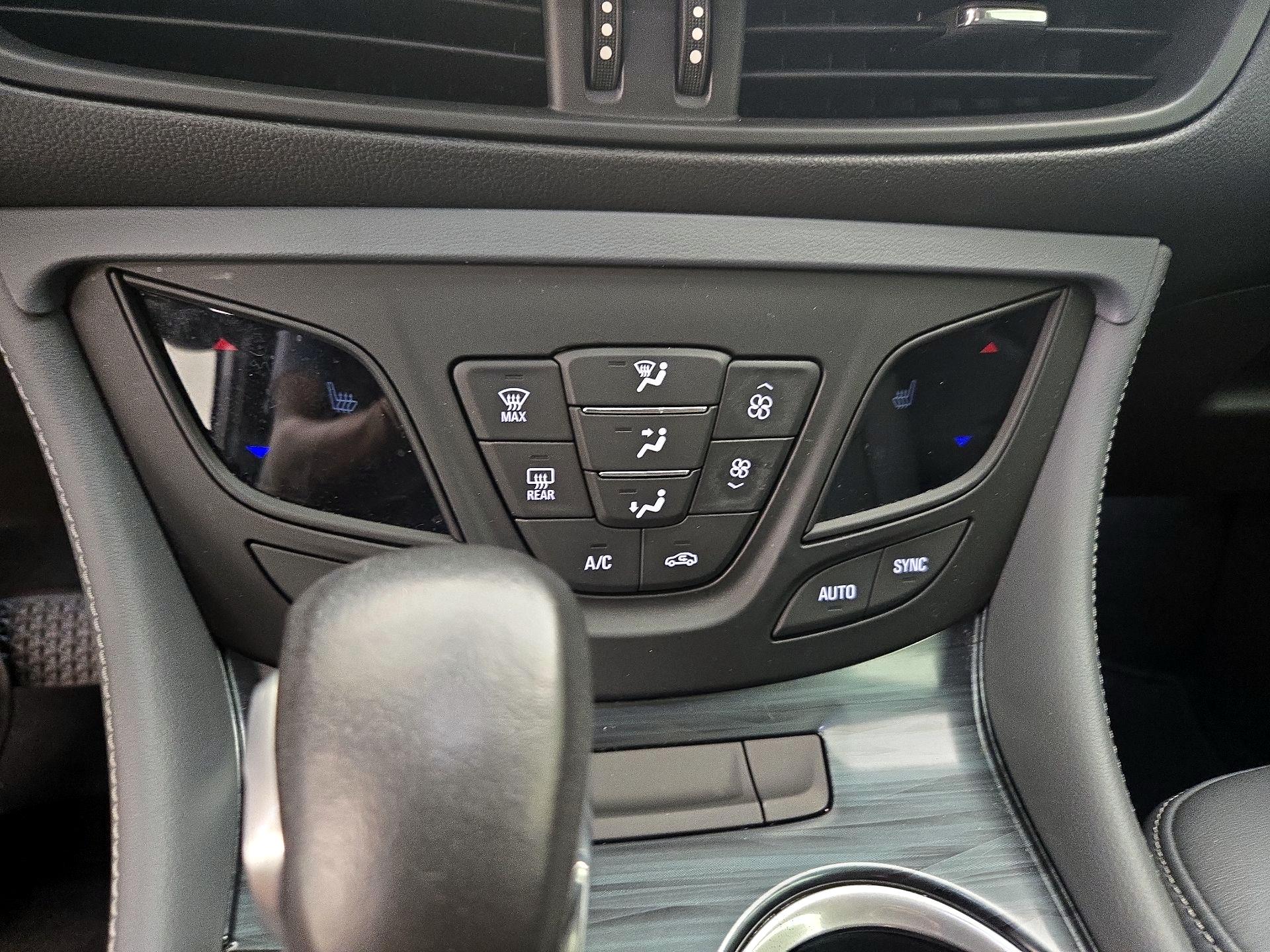 Thumbnail: 2020 Buick Envision - 16