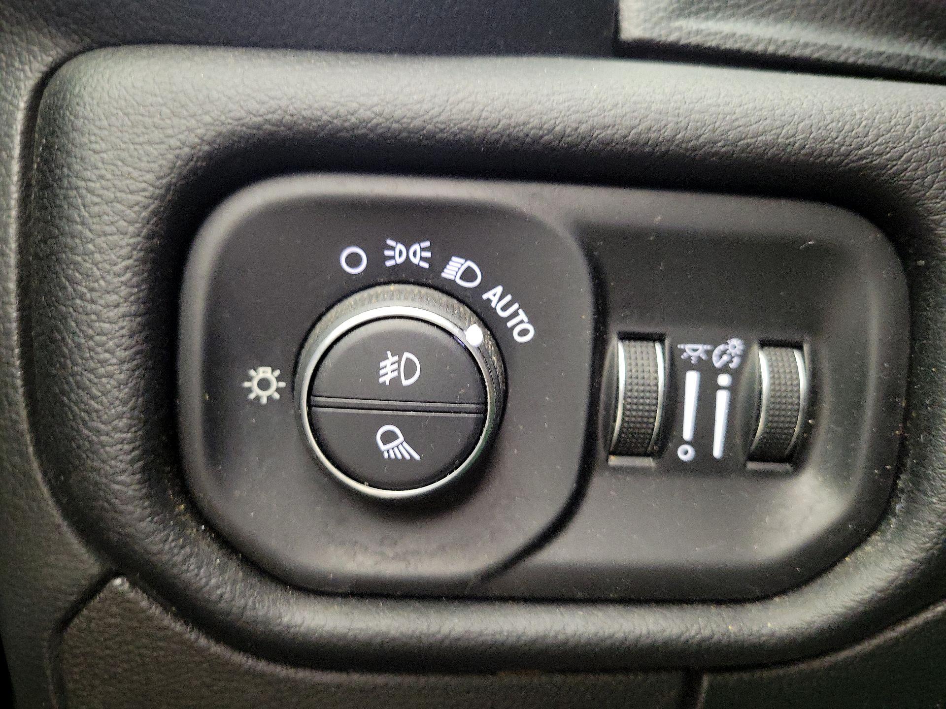 Thumbnail: 2022 RAM 1500 - 13