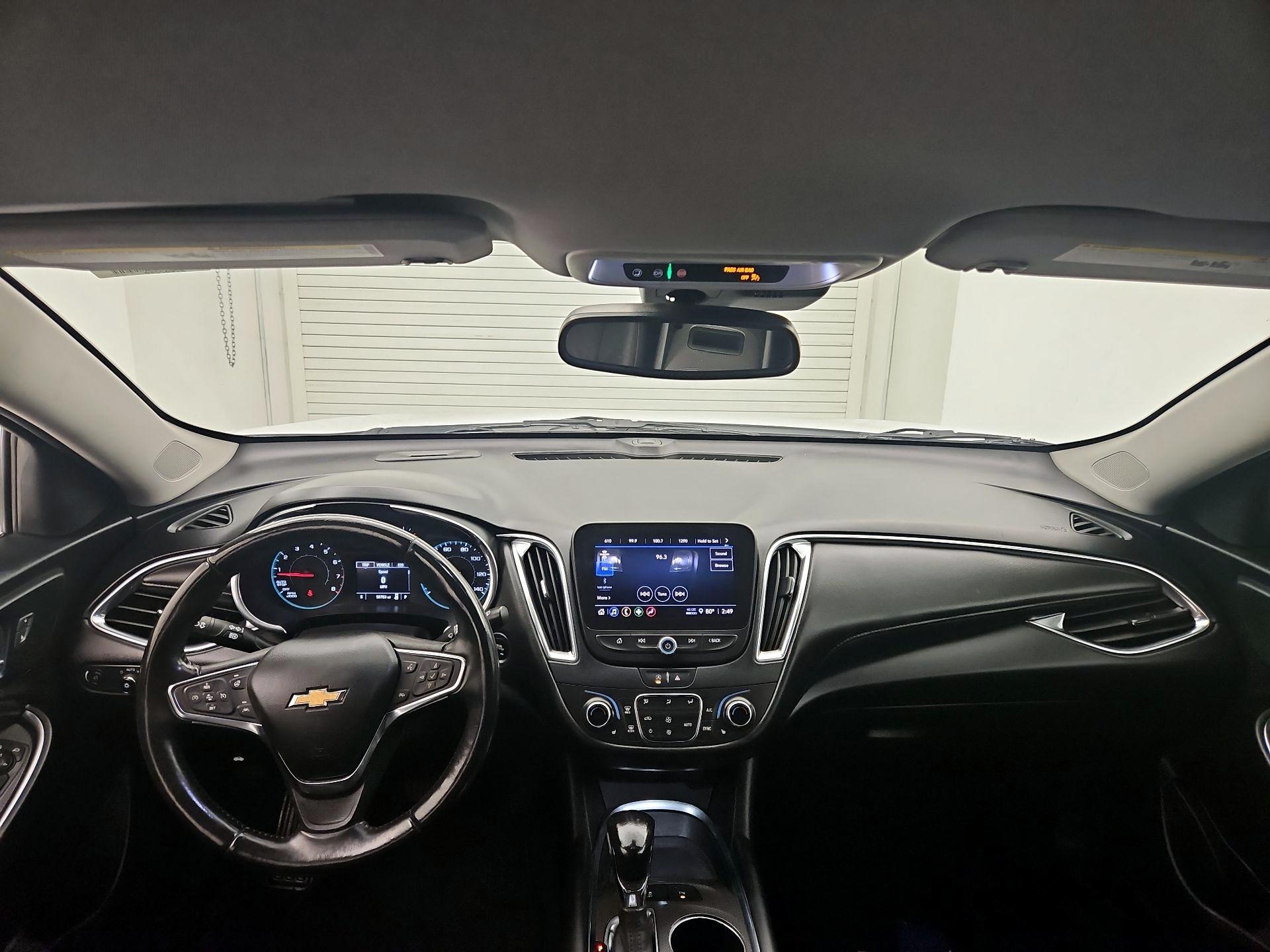 Thumbnail: 2021 Chevrolet Malibu - 9