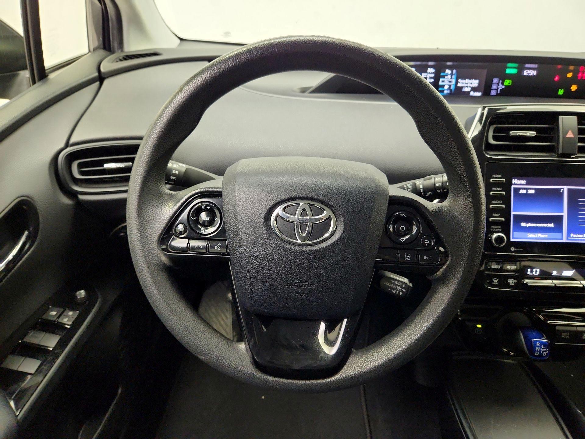 Thumbnail: 2022 Toyota Prius - 10