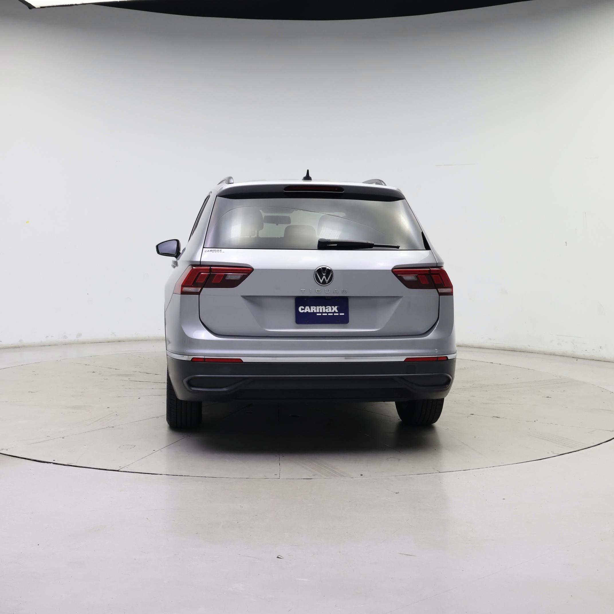 Thumbnail: 2022 Volkswagen Tiguan - 6