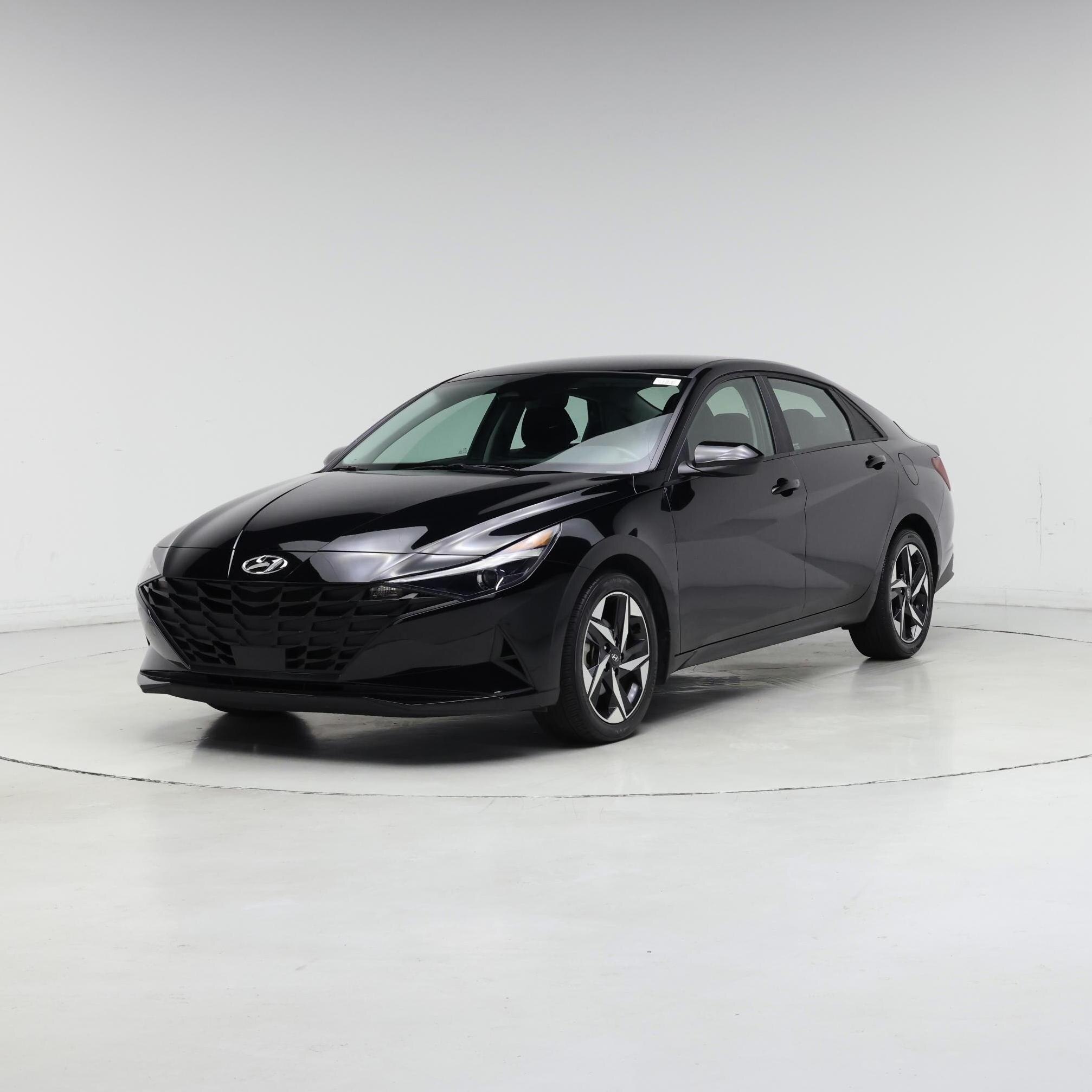 Thumbnail: 2023 Hyundai Elantra - 4