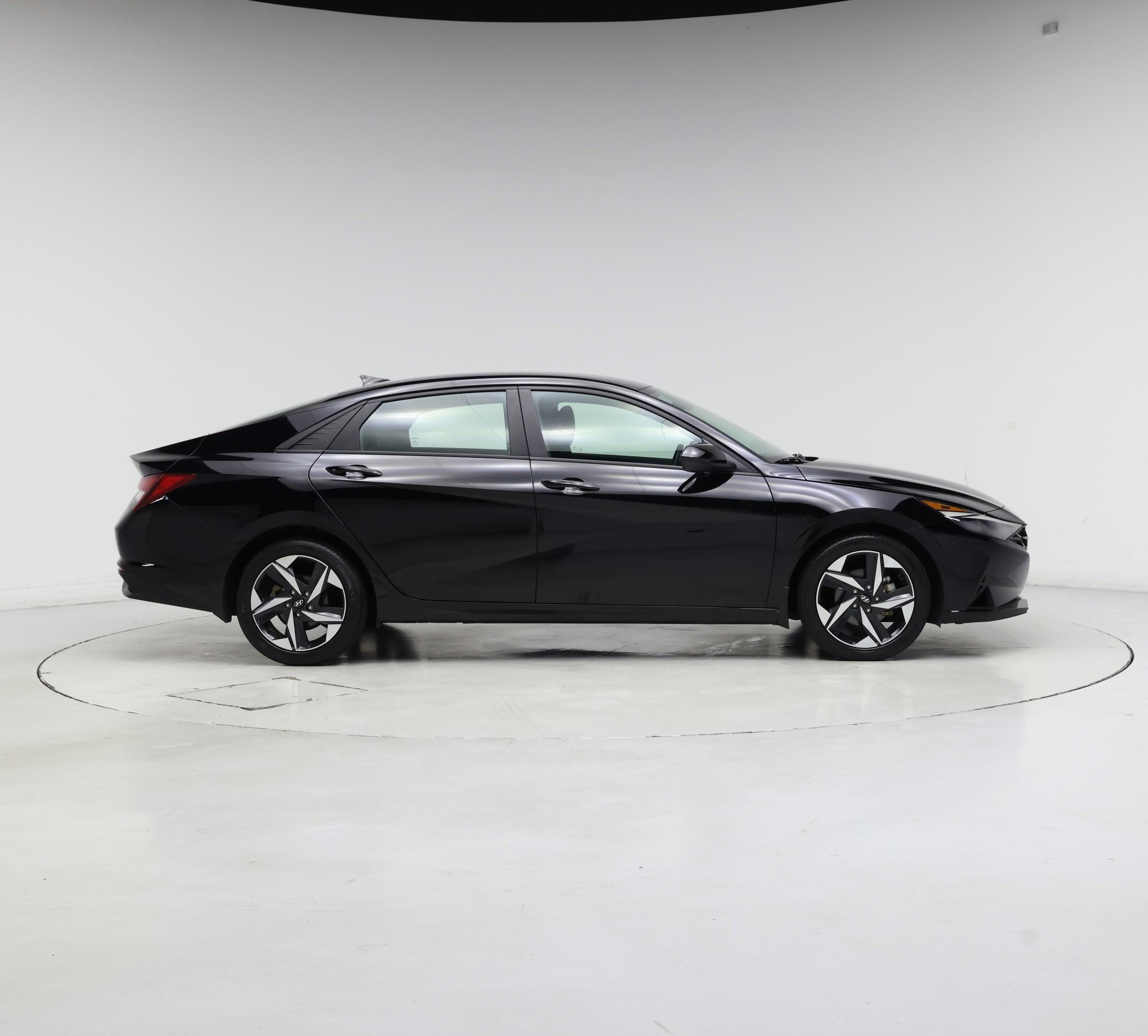 Thumbnail: 2023 Hyundai Elantra - 7