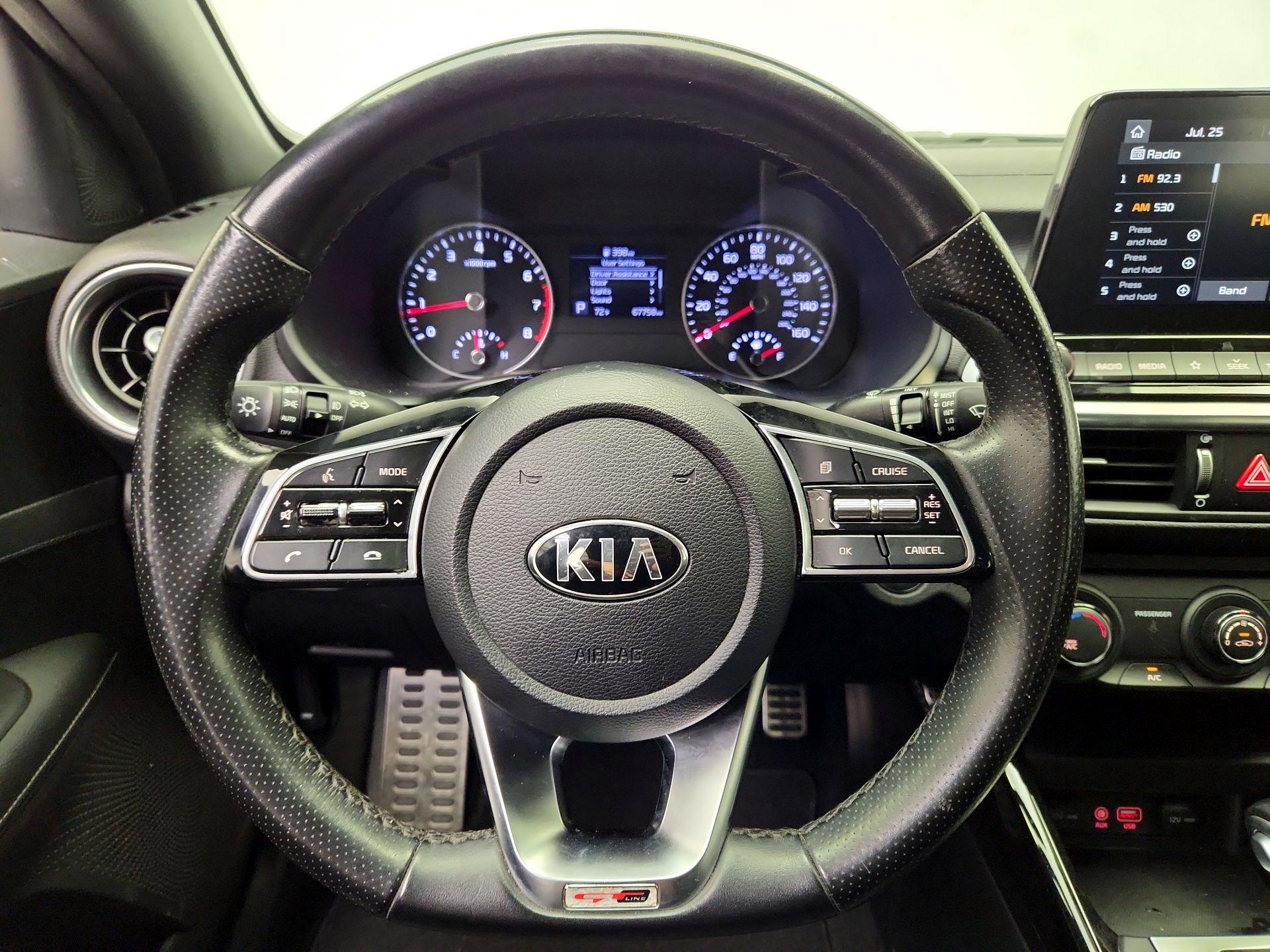 Thumbnail: 2021 Kia Forte - 10