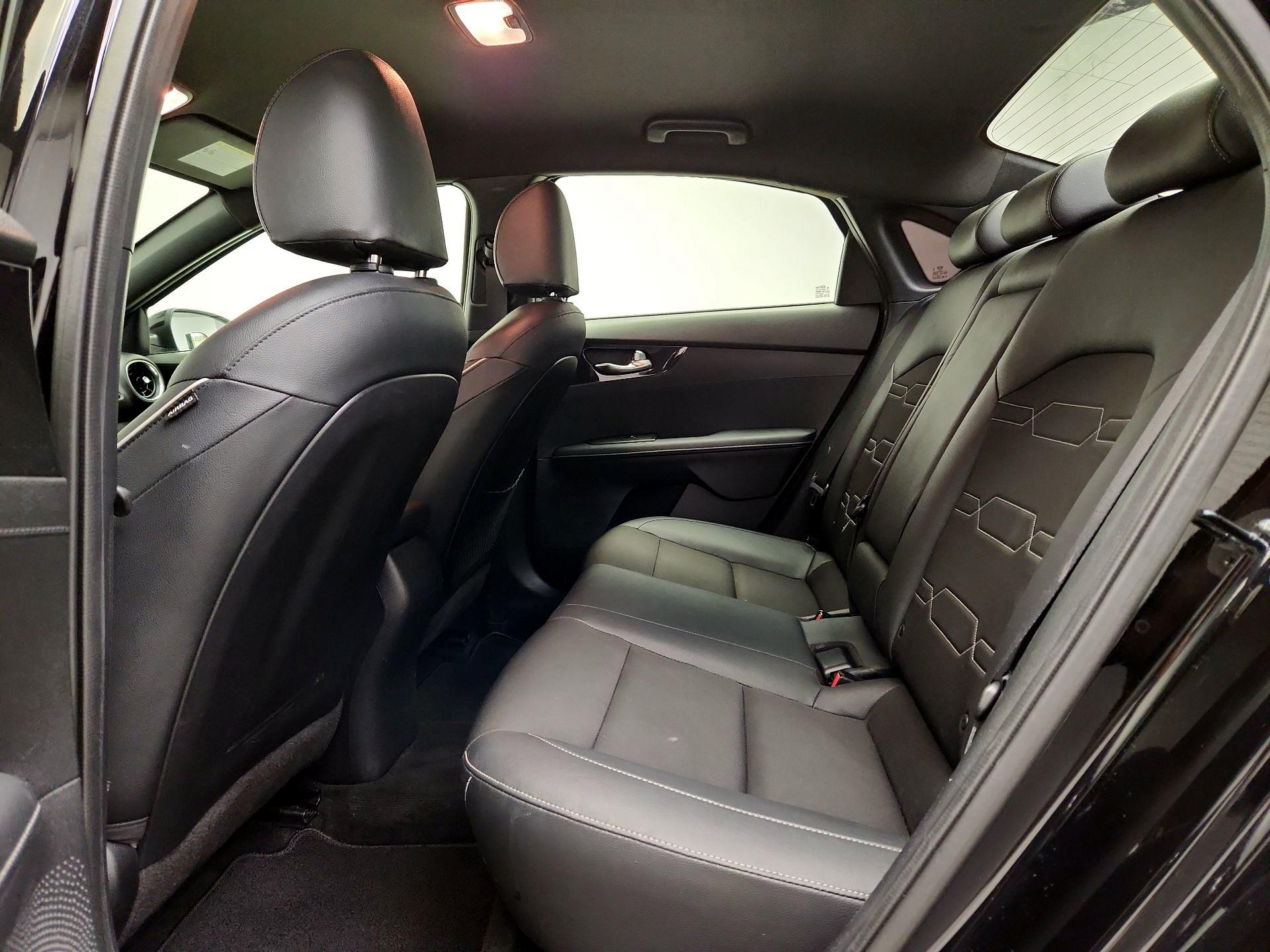 Thumbnail: 2021 Kia Forte - 19