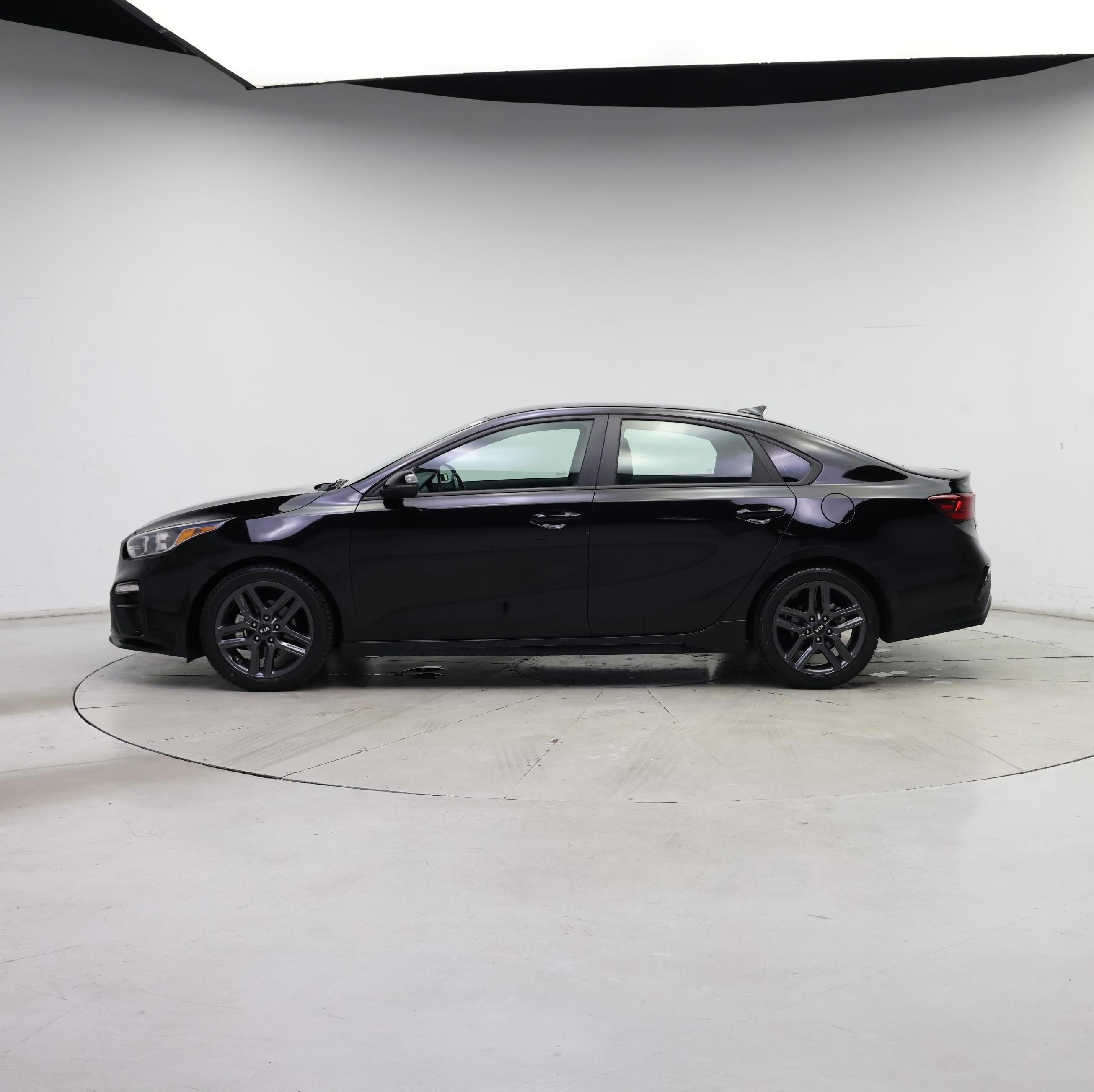 Thumbnail: 2021 Kia Forte - 3