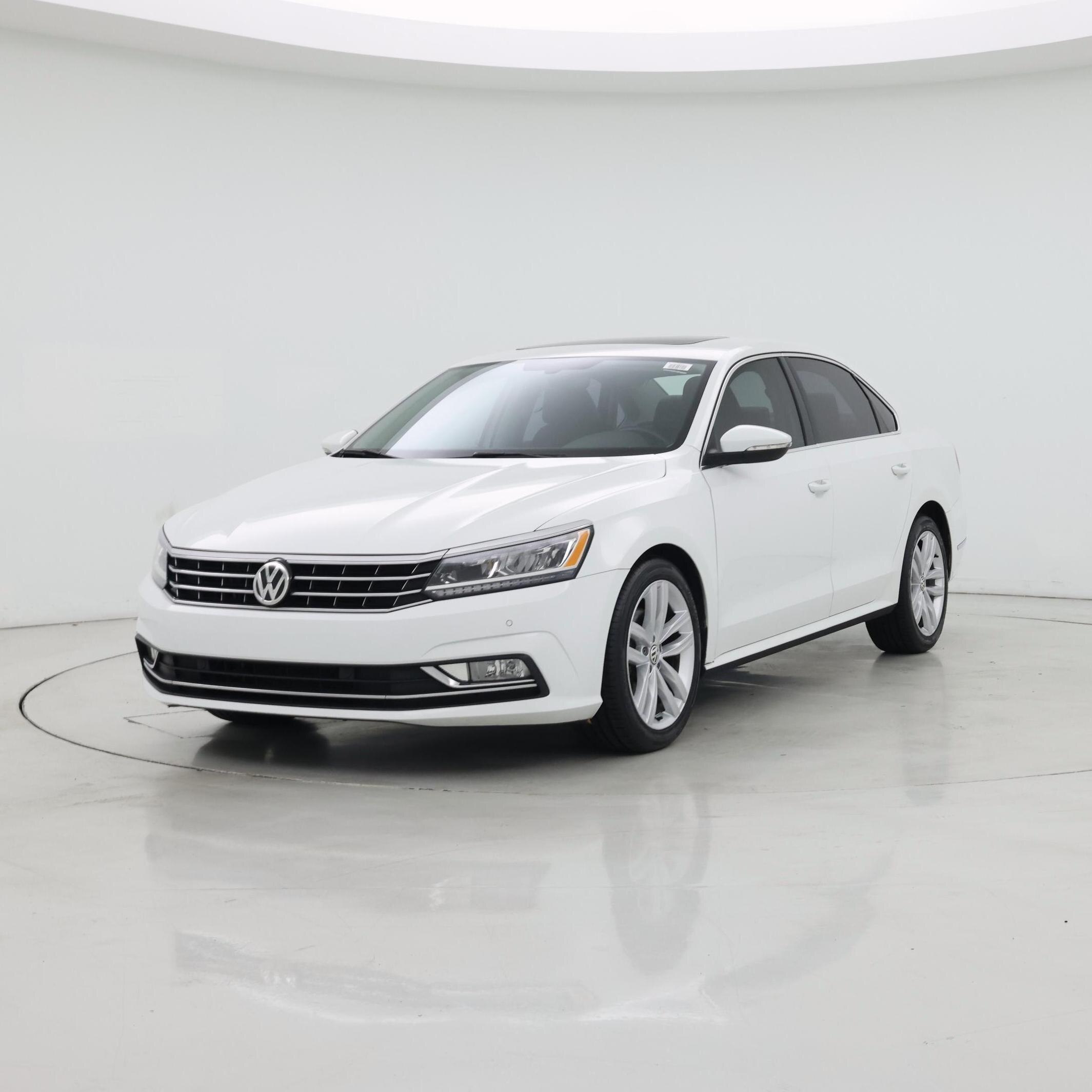 Thumbnail: 2018 Volkswagen Passat - 4