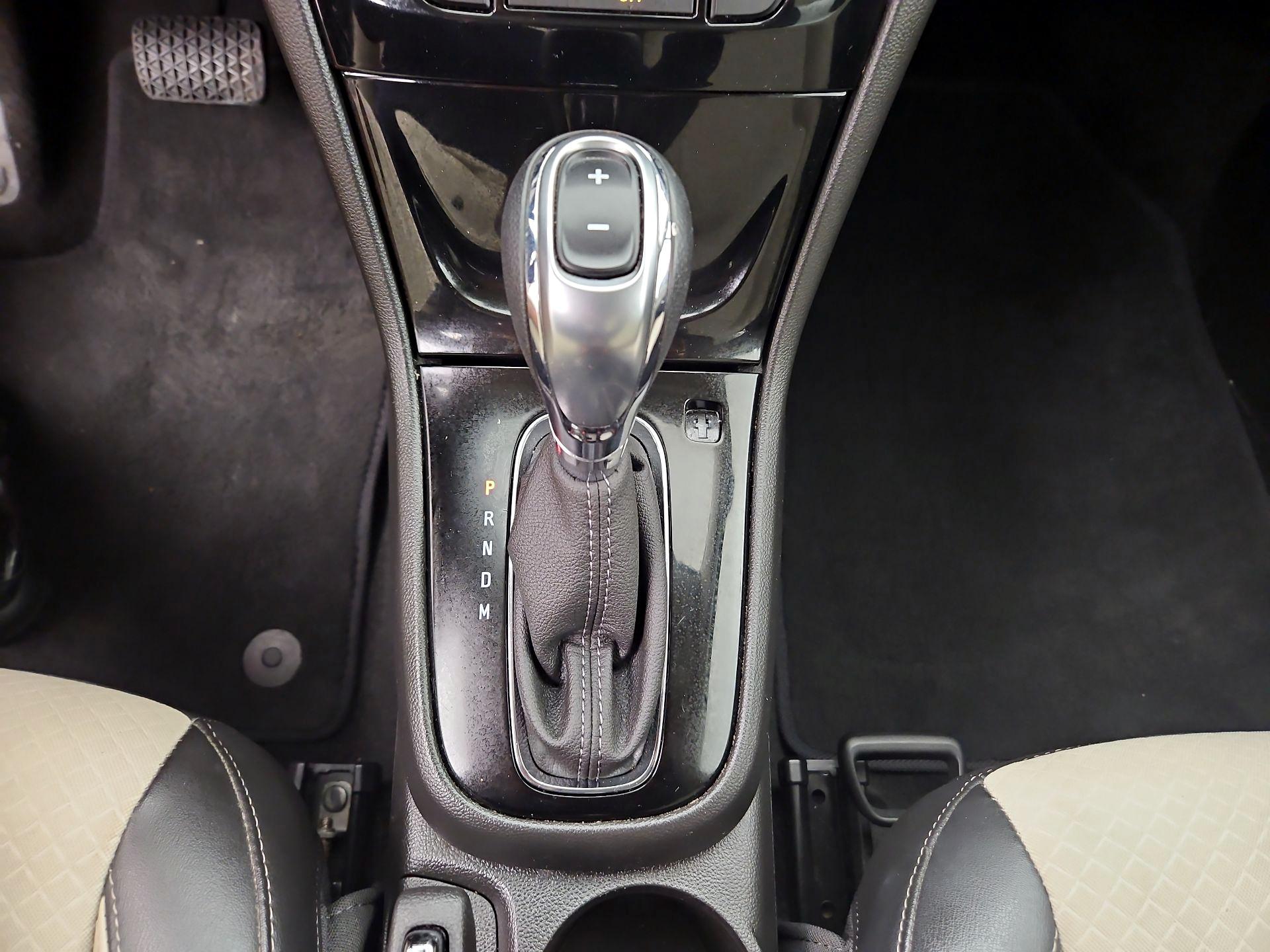 Thumbnail: 2019 Buick Encore - 17