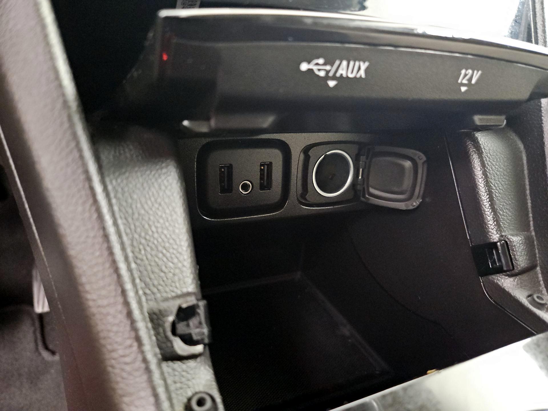 Thumbnail: 2019 Buick Encore - 18