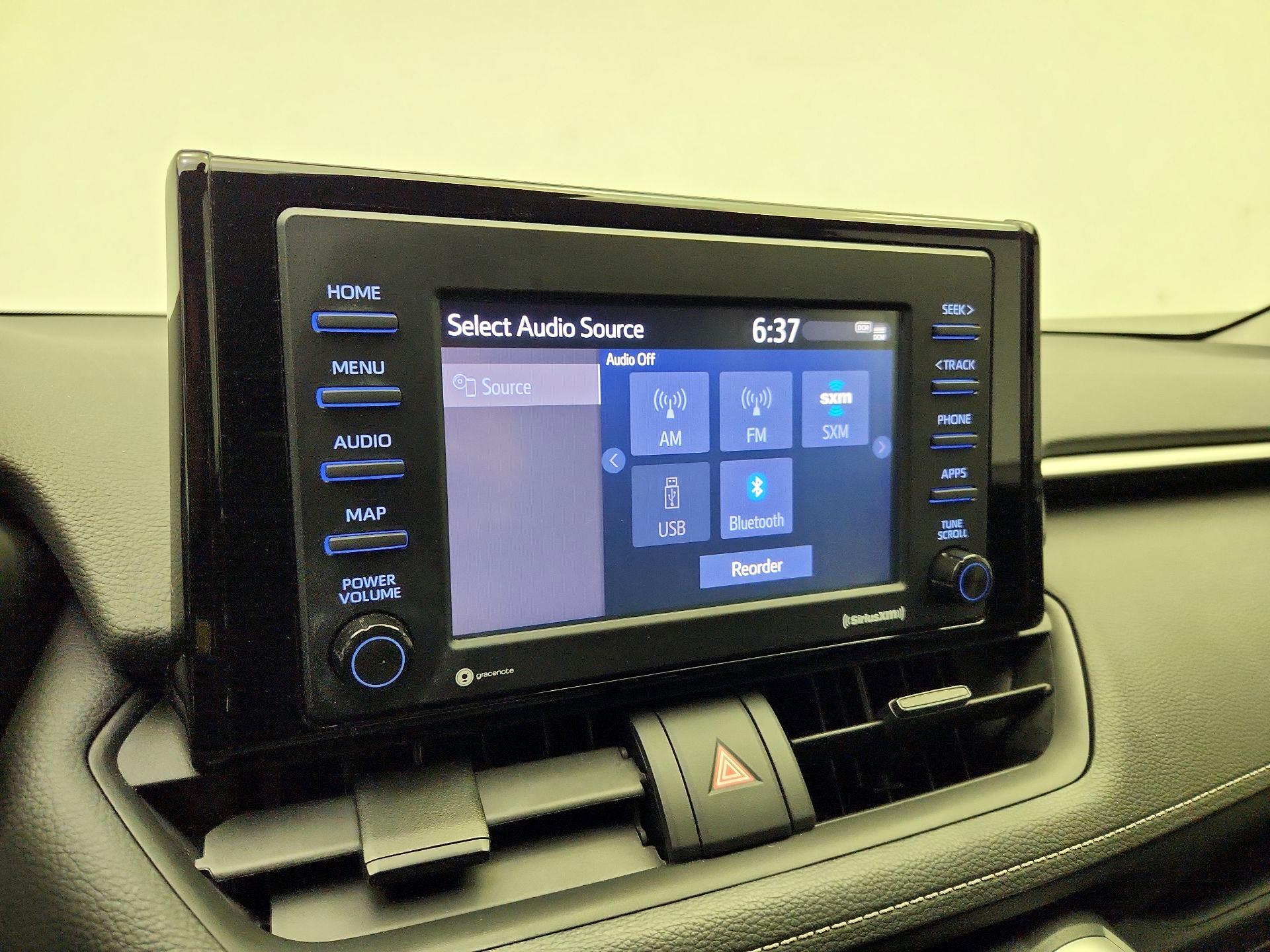 Thumbnail: 2021 Toyota RAV4 - 15