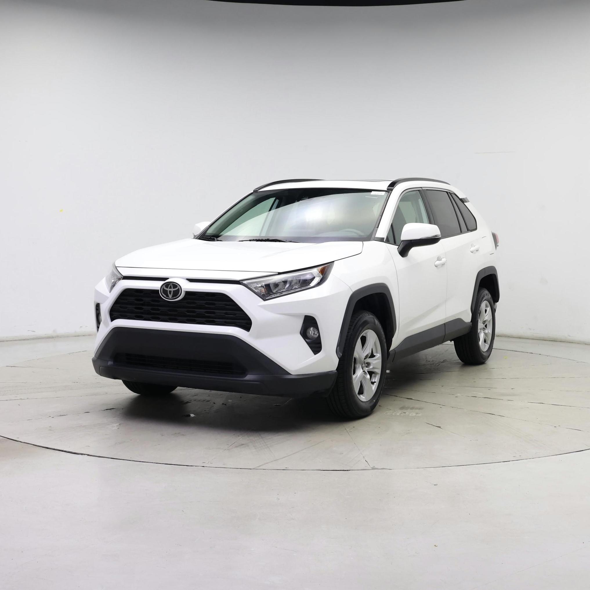 Thumbnail: 2021 Toyota RAV4 - 4
