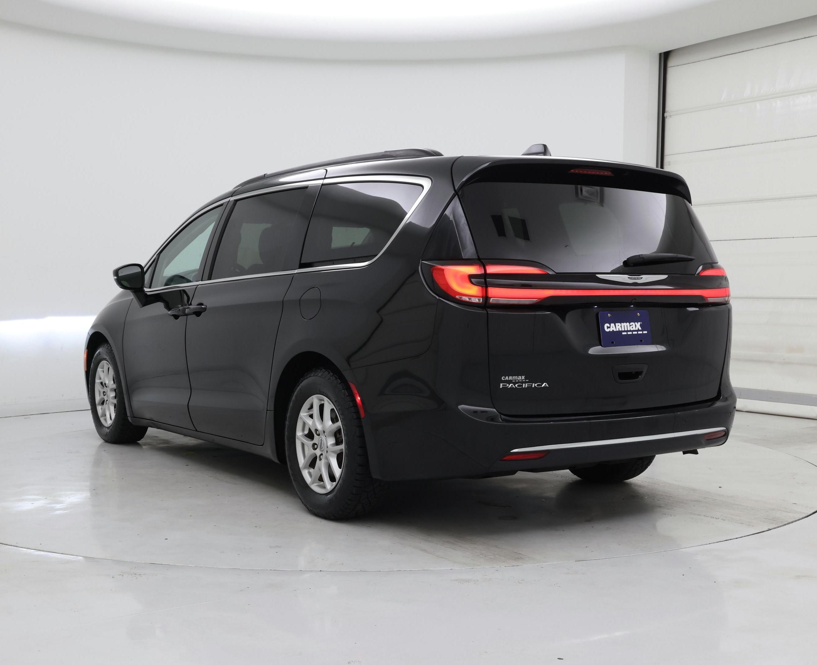 Thumbnail: 2022 Chrysler Pacifica - 2