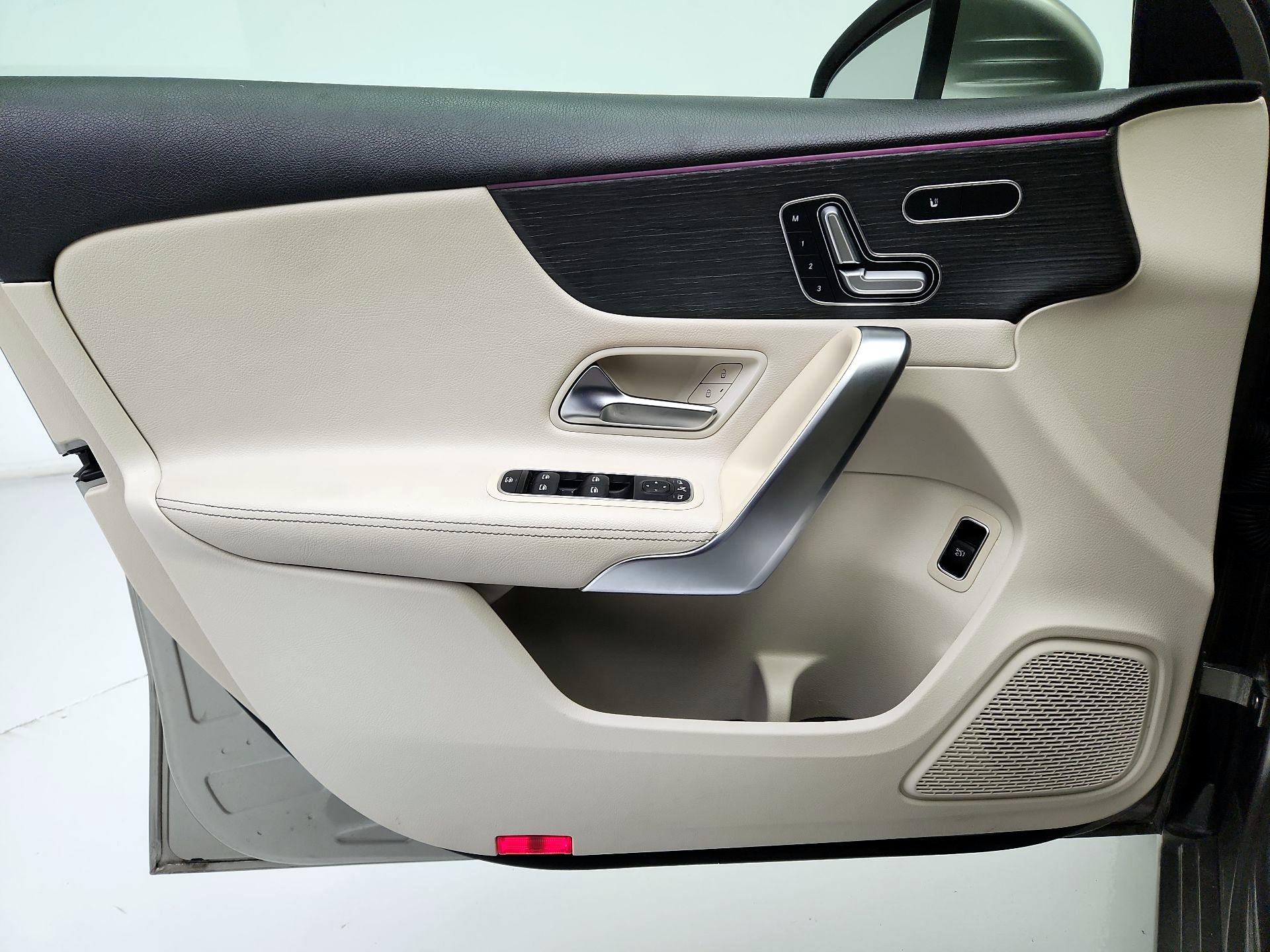 Thumbnail: 2019 Mercedes-Benz A-Class - 12