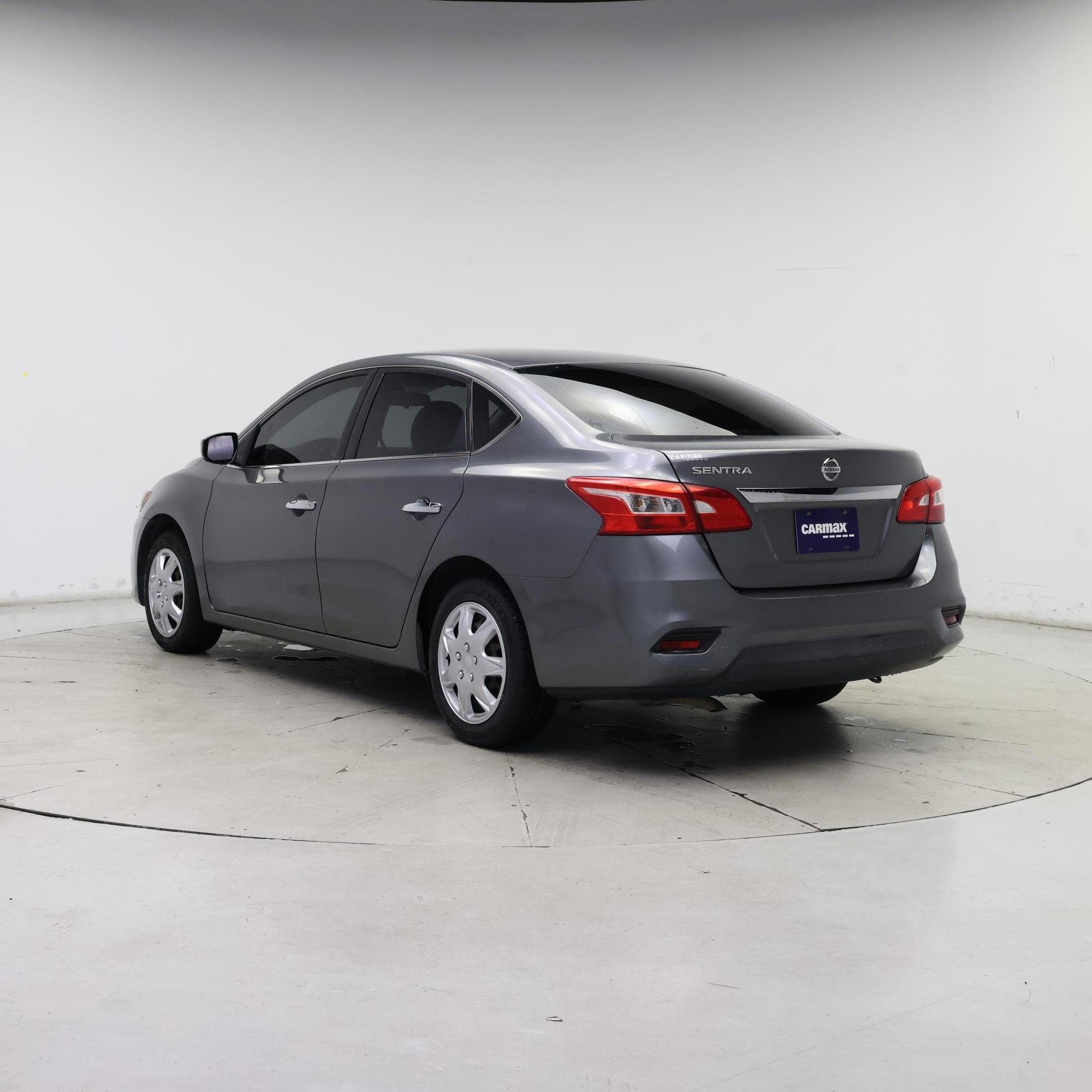 Thumbnail: 2016 Nissan Sentra - 2