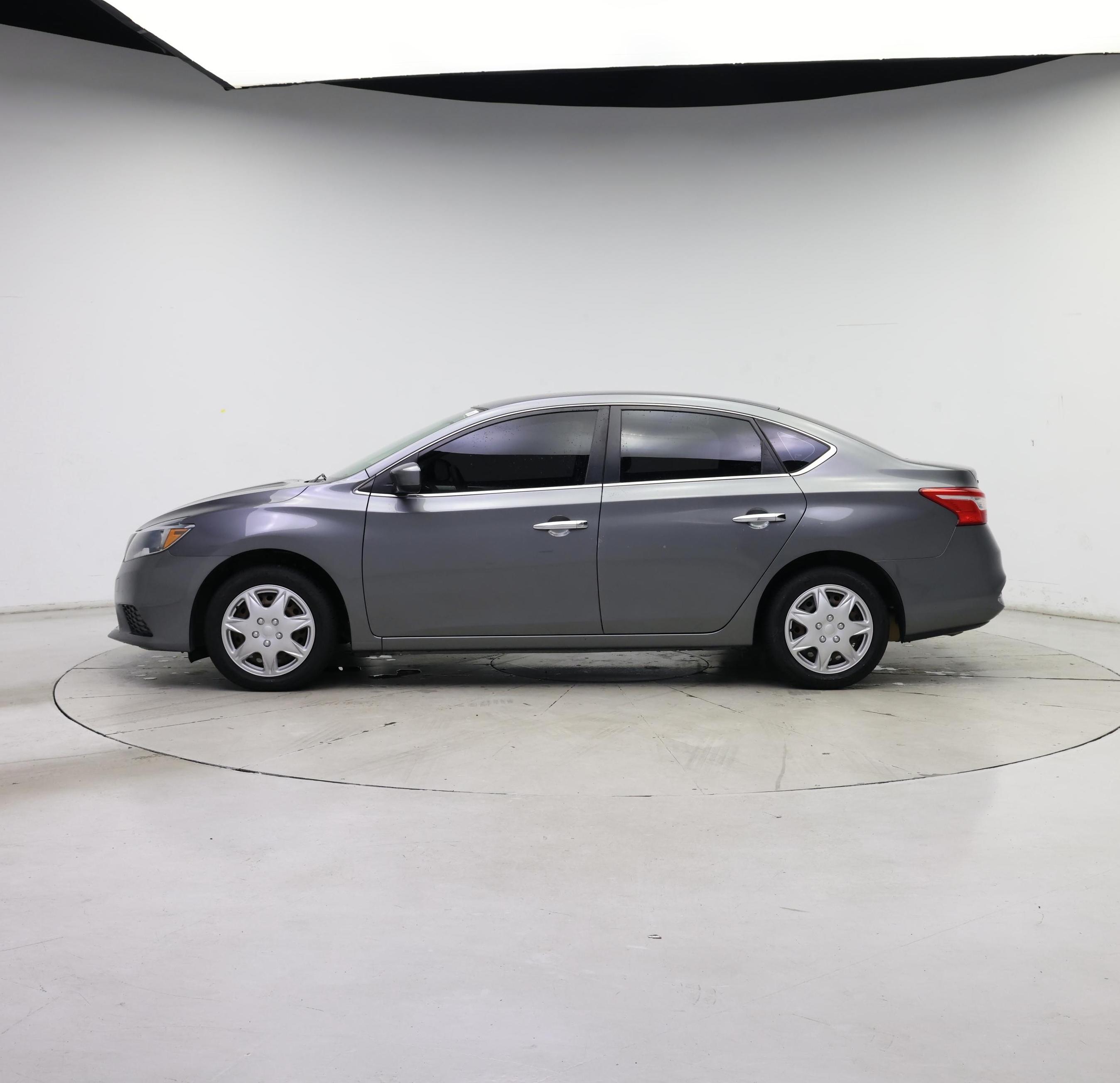 Thumbnail: 2016 Nissan Sentra - 3