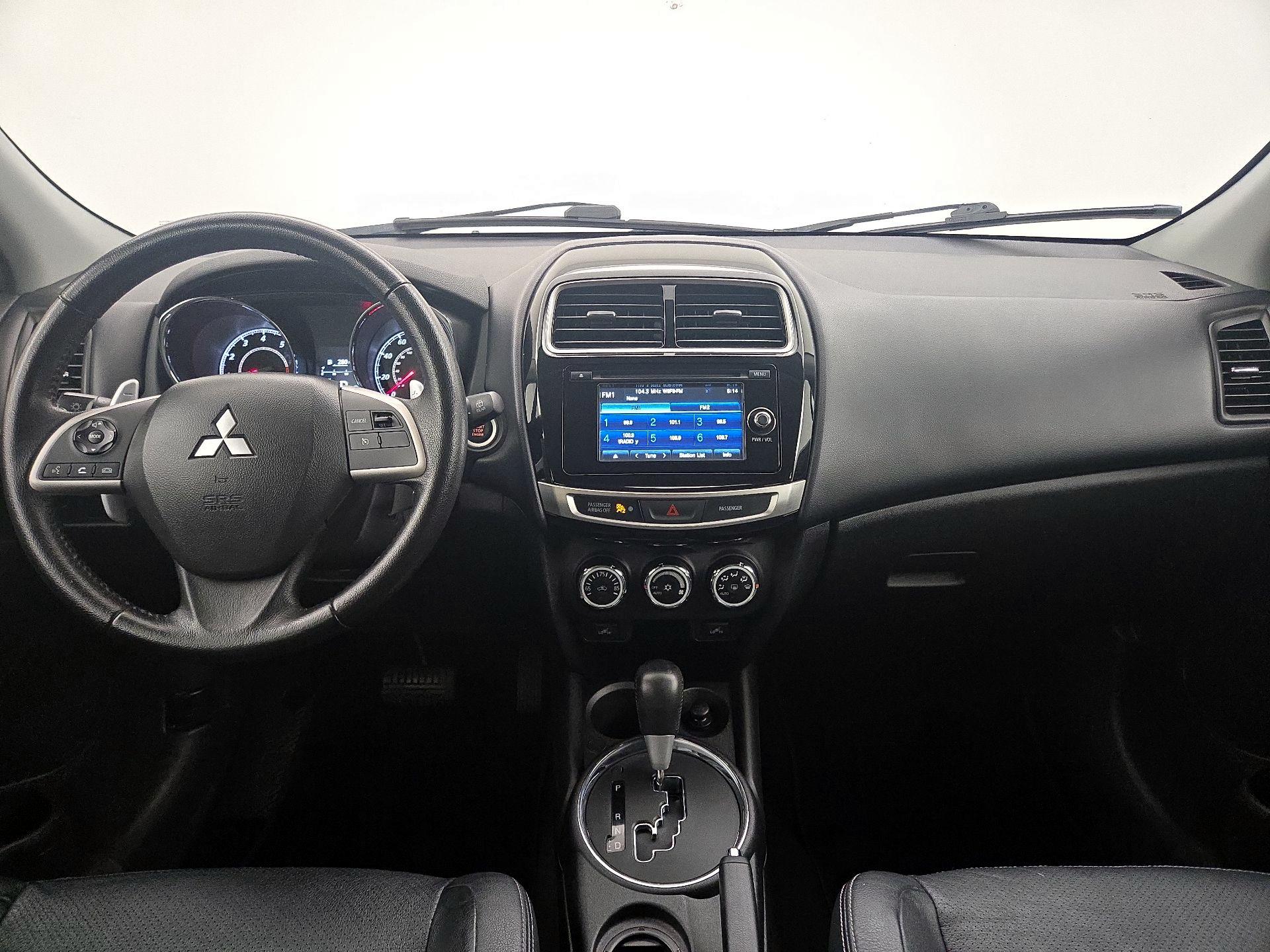 Thumbnail: 2015 Mitsubishi Outlander Sport - 9