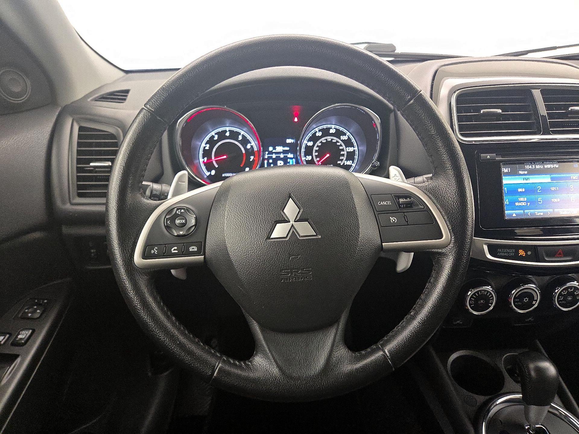 Thumbnail: 2015 Mitsubishi Outlander Sport - 10