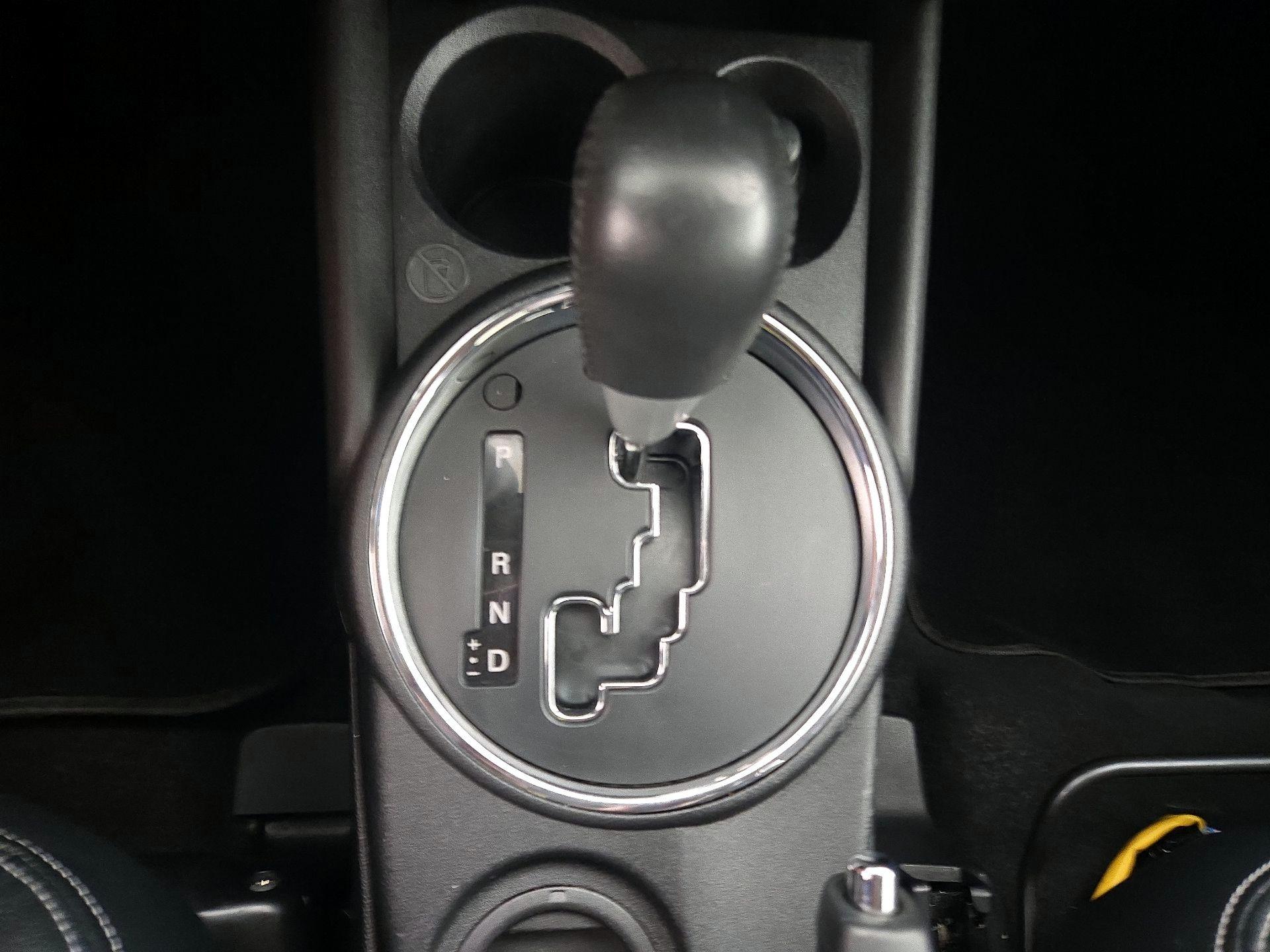 Thumbnail: 2015 Mitsubishi Outlander Sport - 17