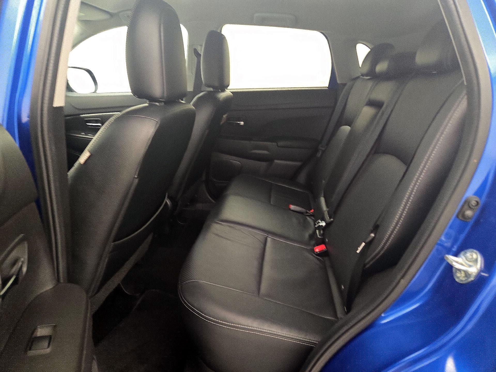 Thumbnail: 2015 Mitsubishi Outlander Sport - 19