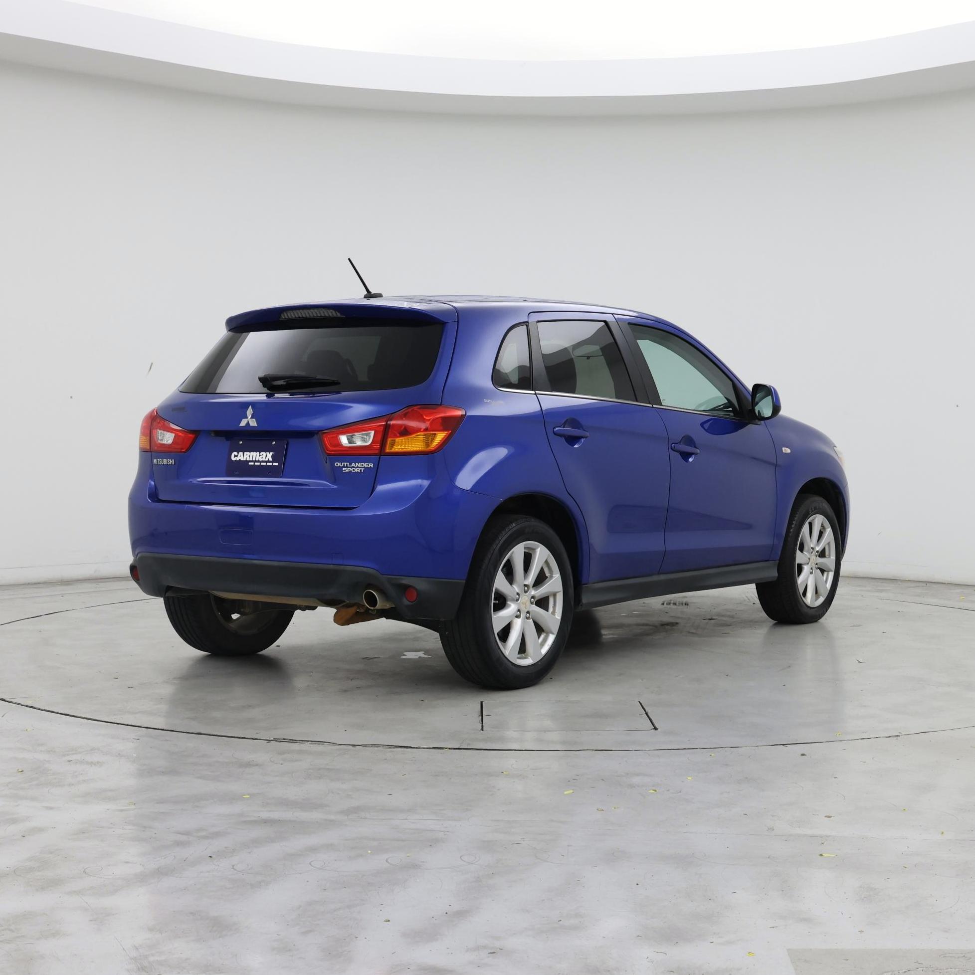 Thumbnail: 2015 Mitsubishi Outlander Sport - 8