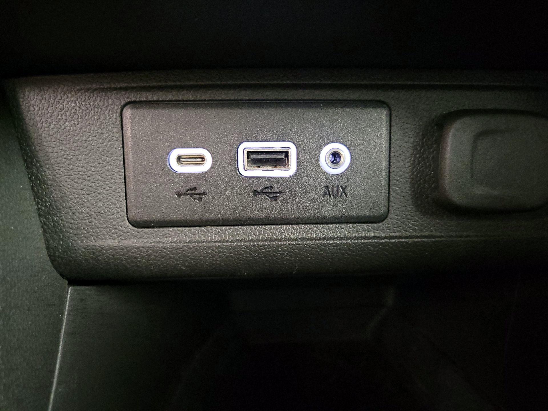 Thumbnail: 2022 Buick Encore GX - 18