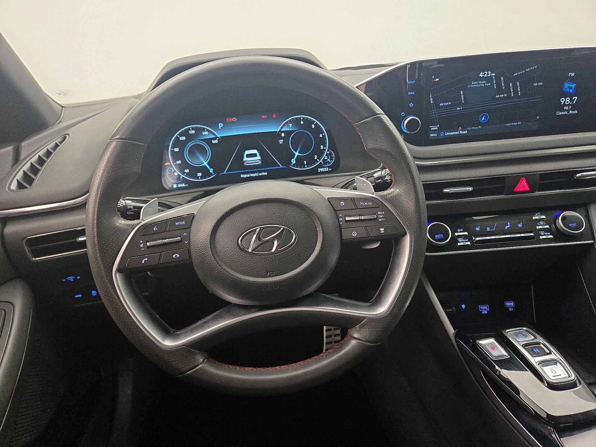 Thumbnail: 2022 Hyundai Sonata - 10
