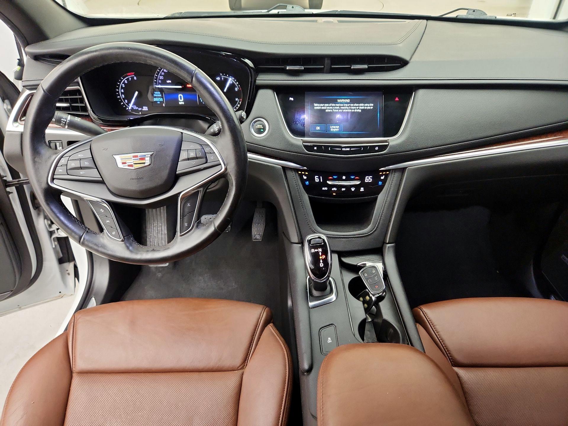 Thumbnail: 2019 Cadillac XT5 - 9