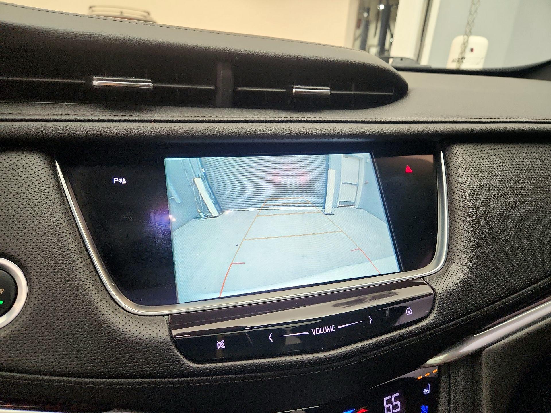 Thumbnail: 2019 Cadillac XT5 - 14