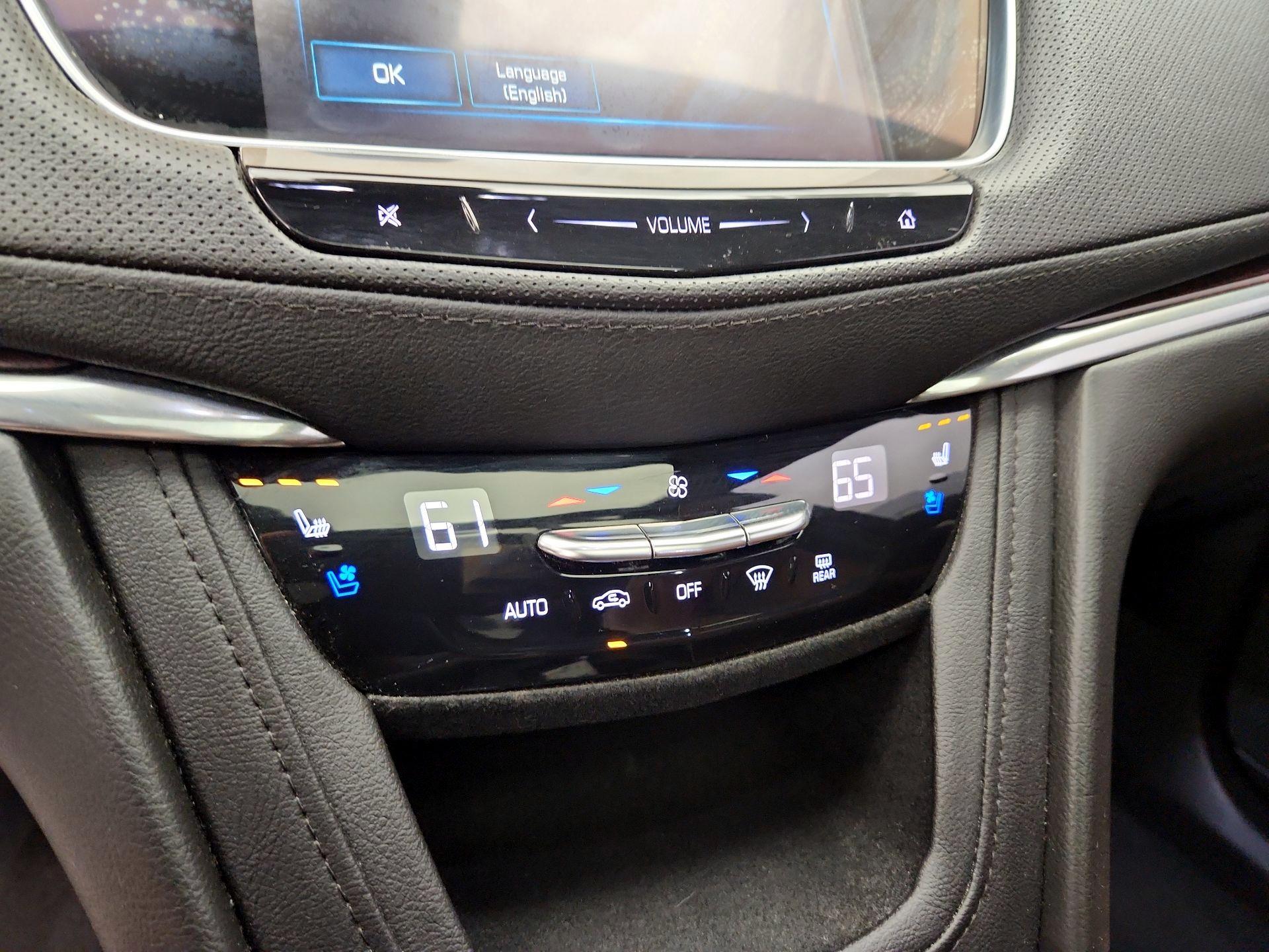 Thumbnail: 2019 Cadillac XT5 - 16