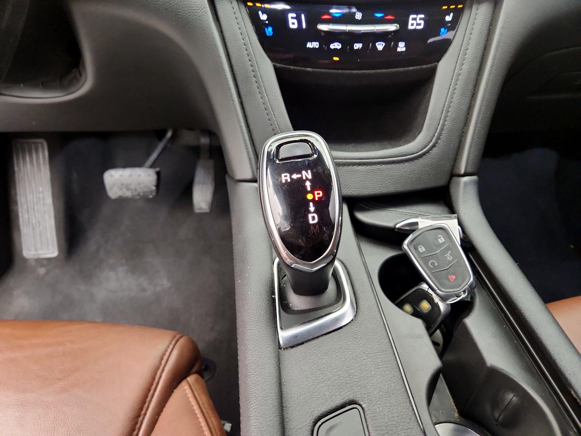 Thumbnail: 2019 Cadillac XT5 - 17