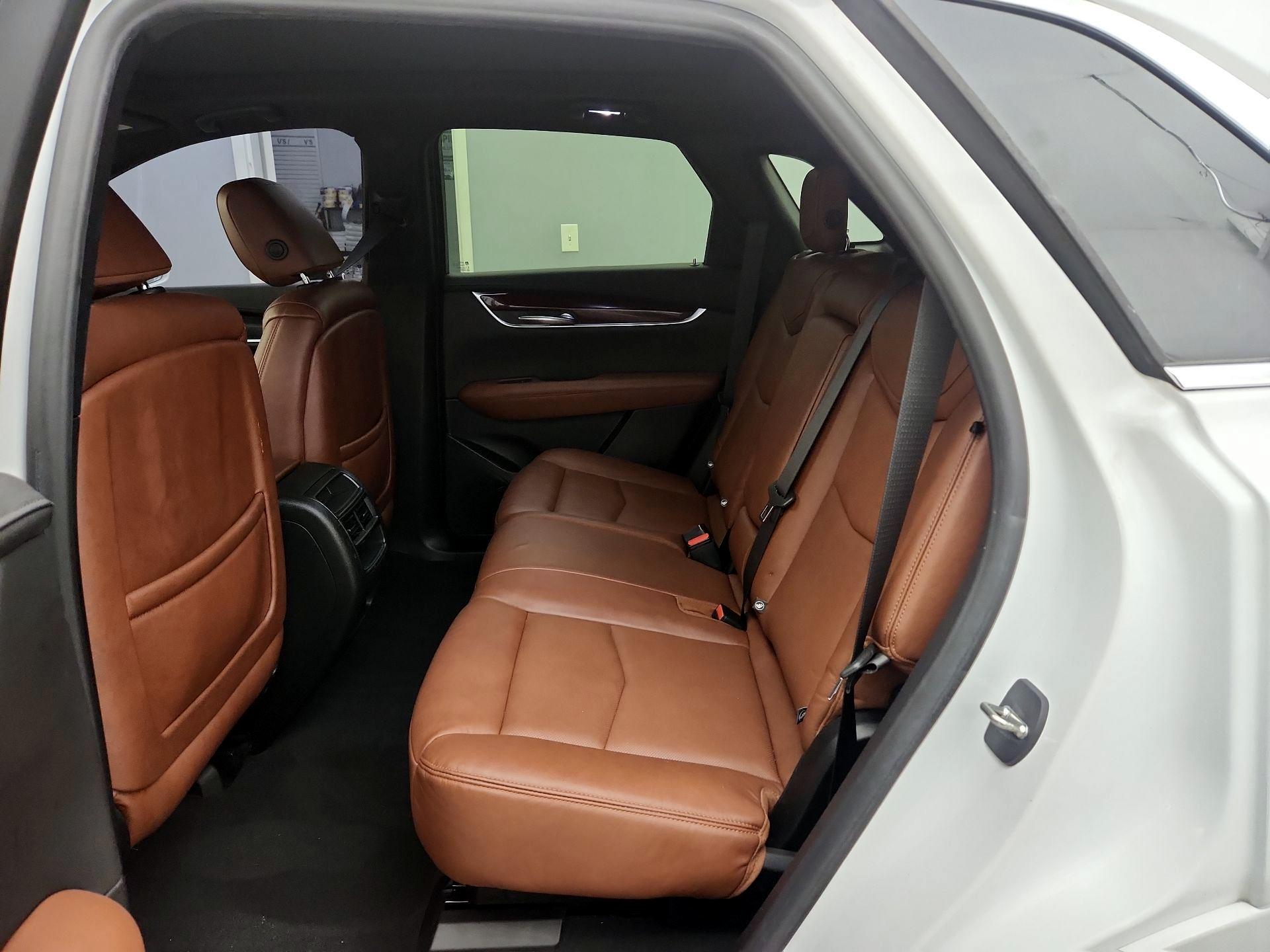 Thumbnail: 2019 Cadillac XT5 - 19