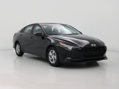 Black 2022 Hyundai Elantra SE