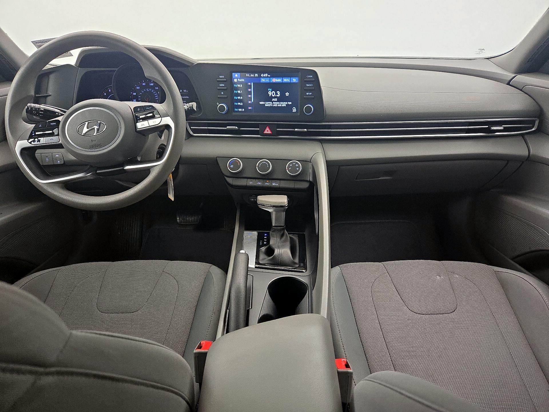 Thumbnail: 2022 Hyundai Elantra - 9