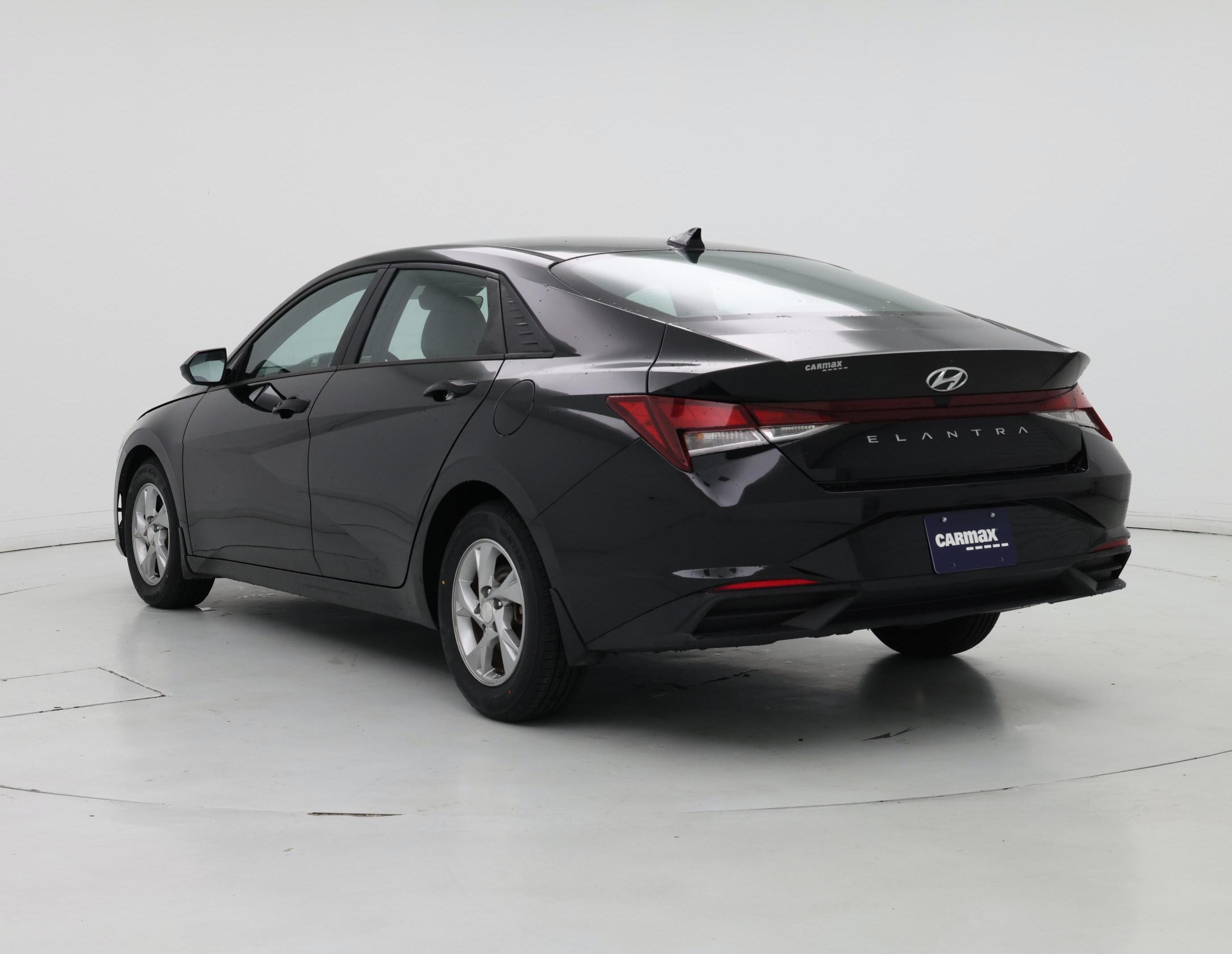 Thumbnail: 2022 Hyundai Elantra - 2