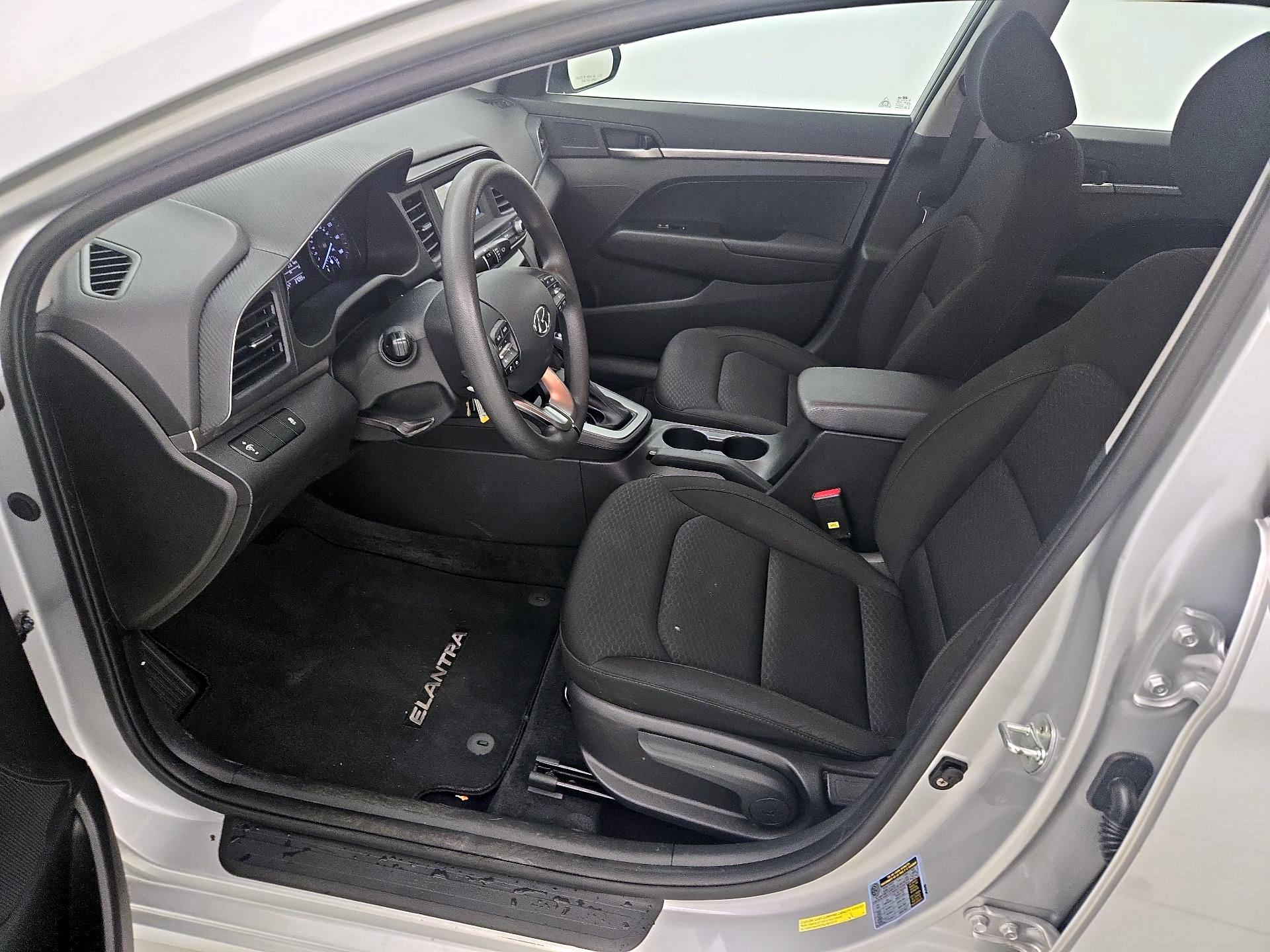 Thumbnail: 2019 Hyundai Elantra - 11