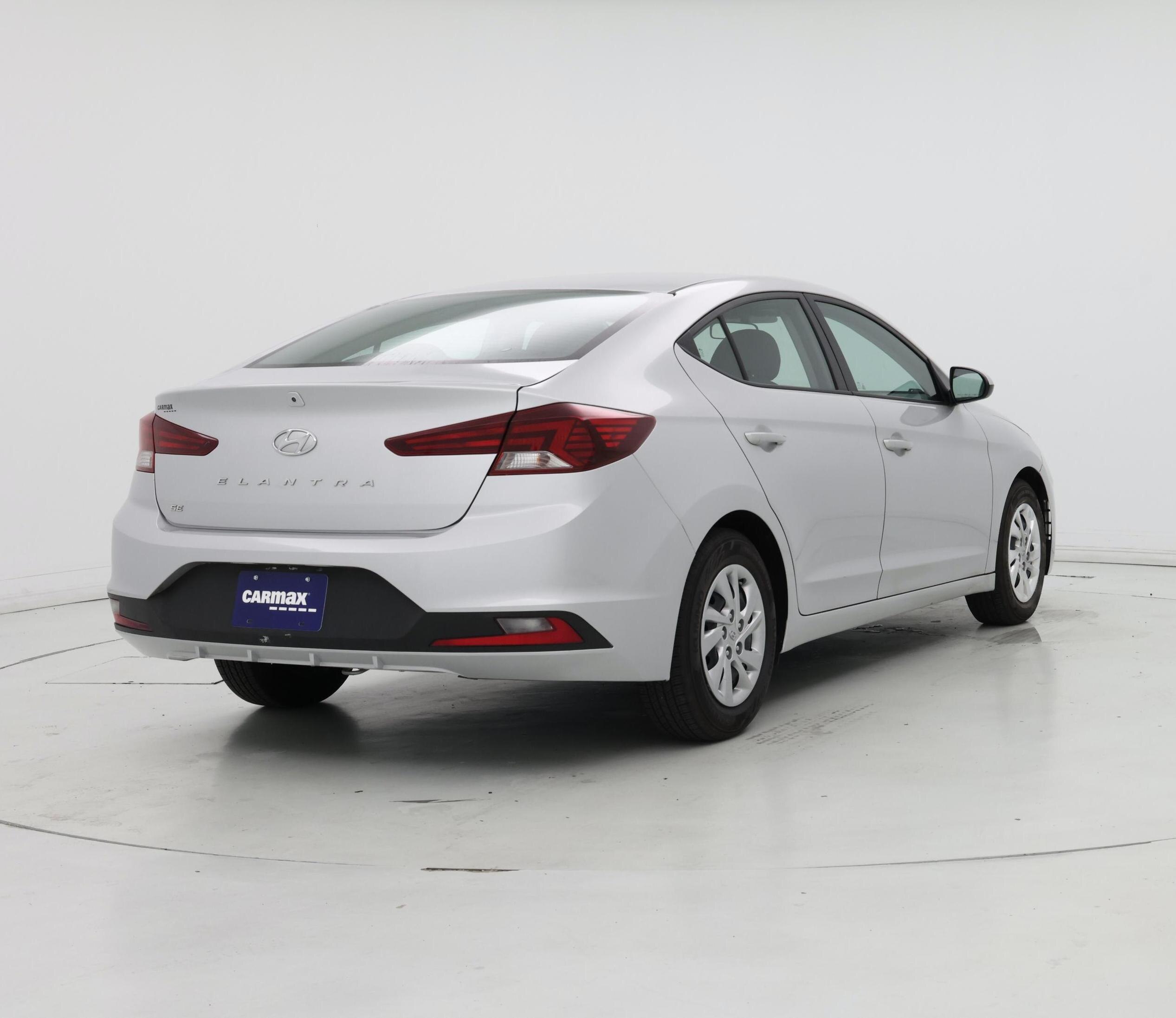 Thumbnail: 2019 Hyundai Elantra - 8