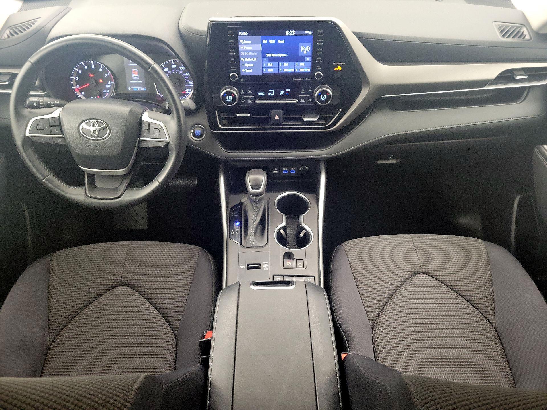 Thumbnail: 2022 Toyota Highlander - 9