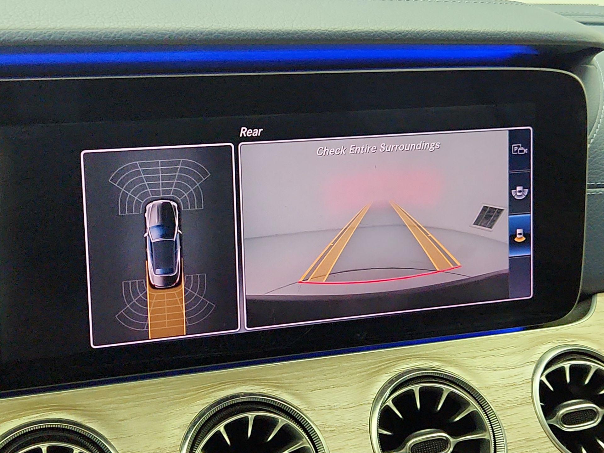 Thumbnail: 2018 Mercedes-Benz E-Class - 15