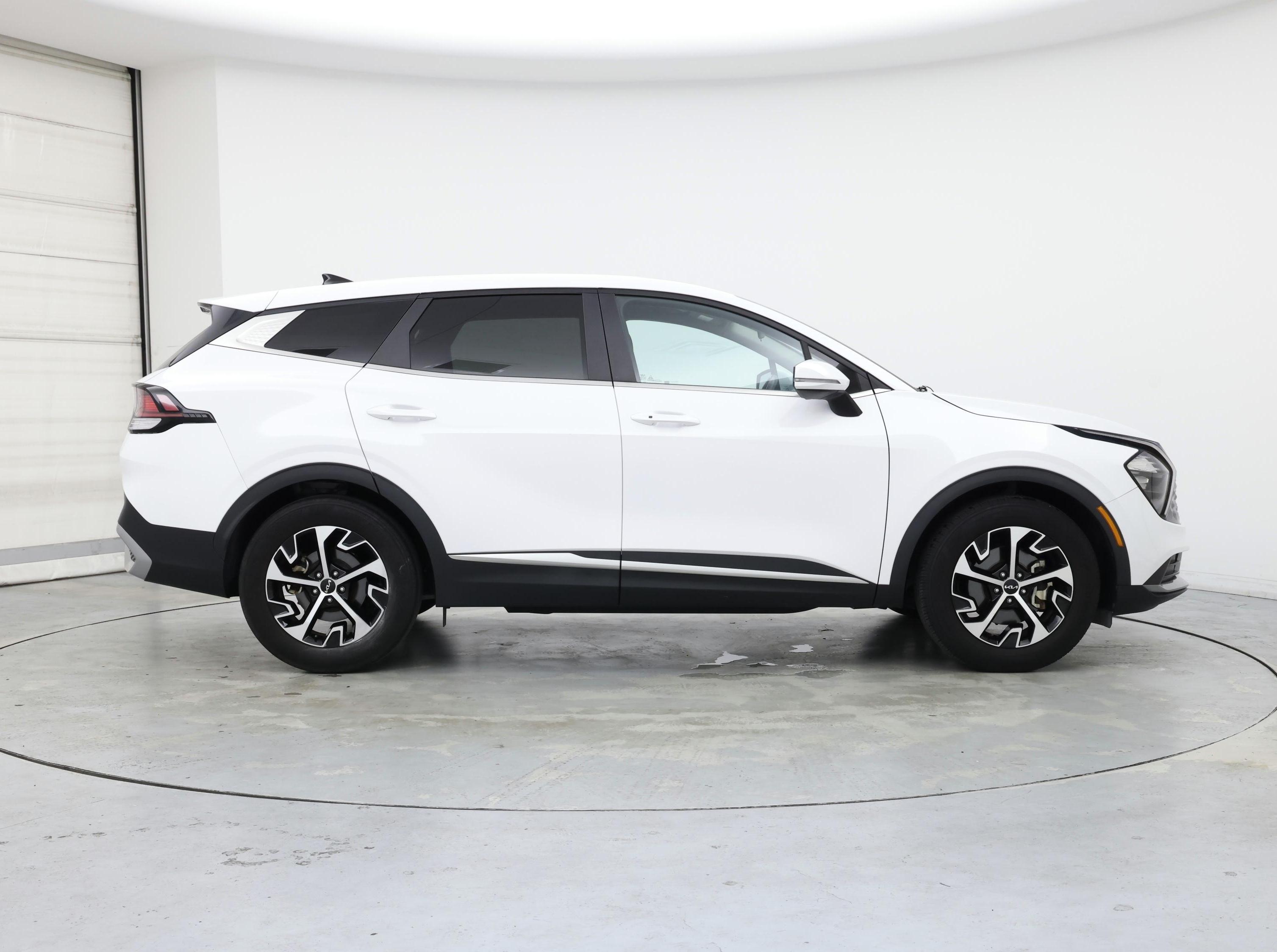 Thumbnail: 2023 Kia Sportage - 7