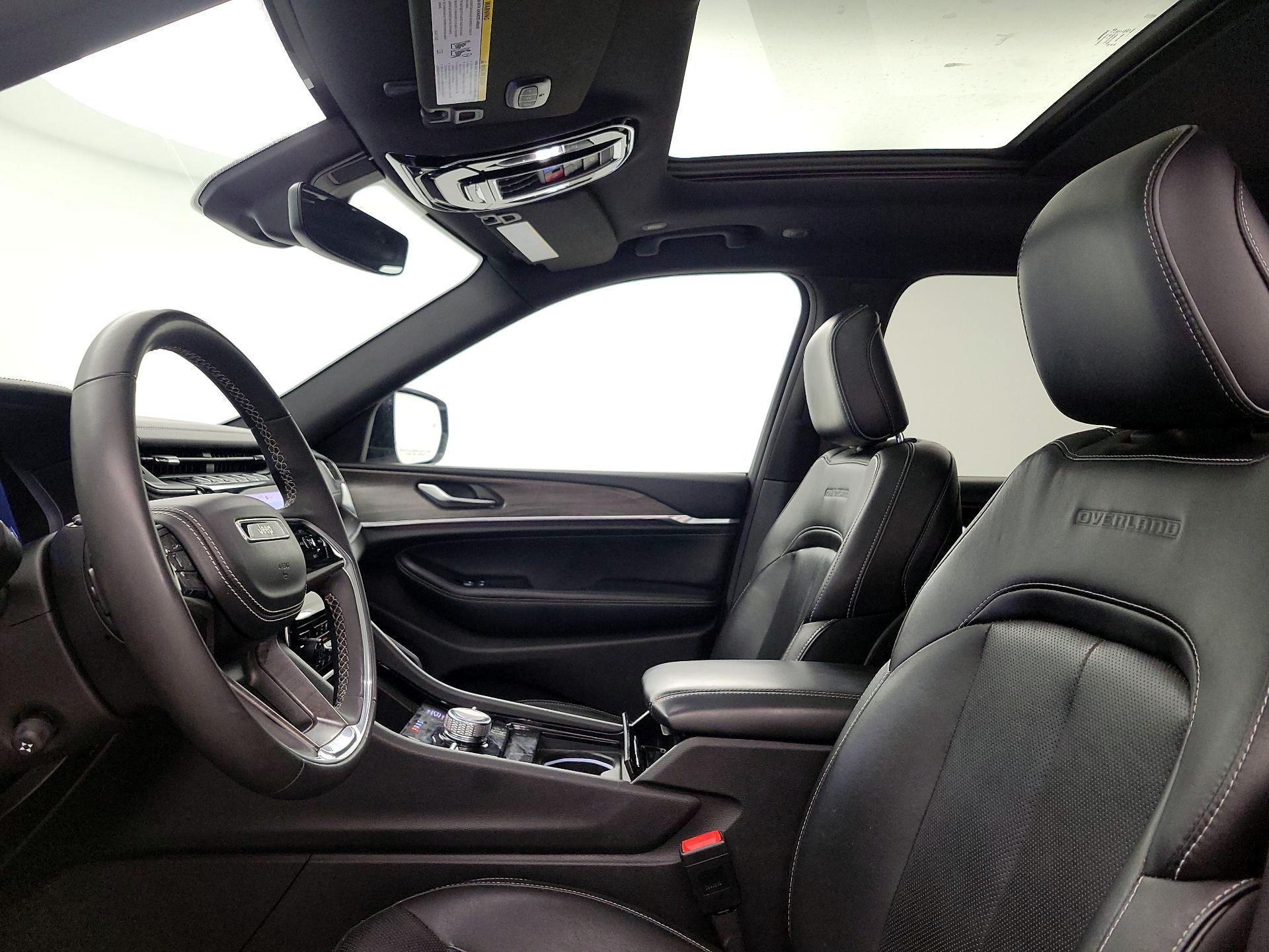 Thumbnail: 2023 Jeep Grand Cherokee L - 20