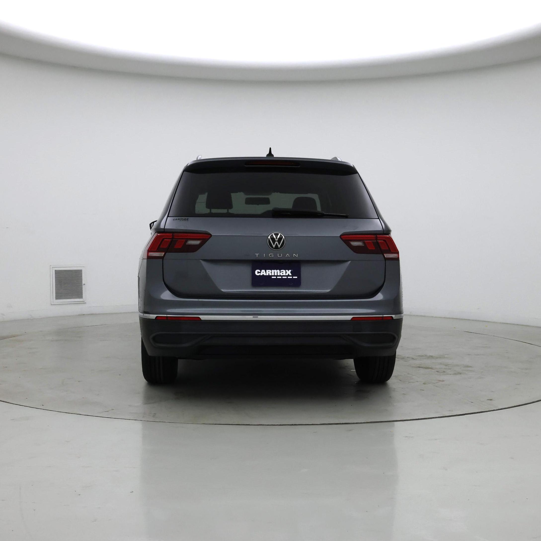 Thumbnail: 2022 Volkswagen Tiguan - 6