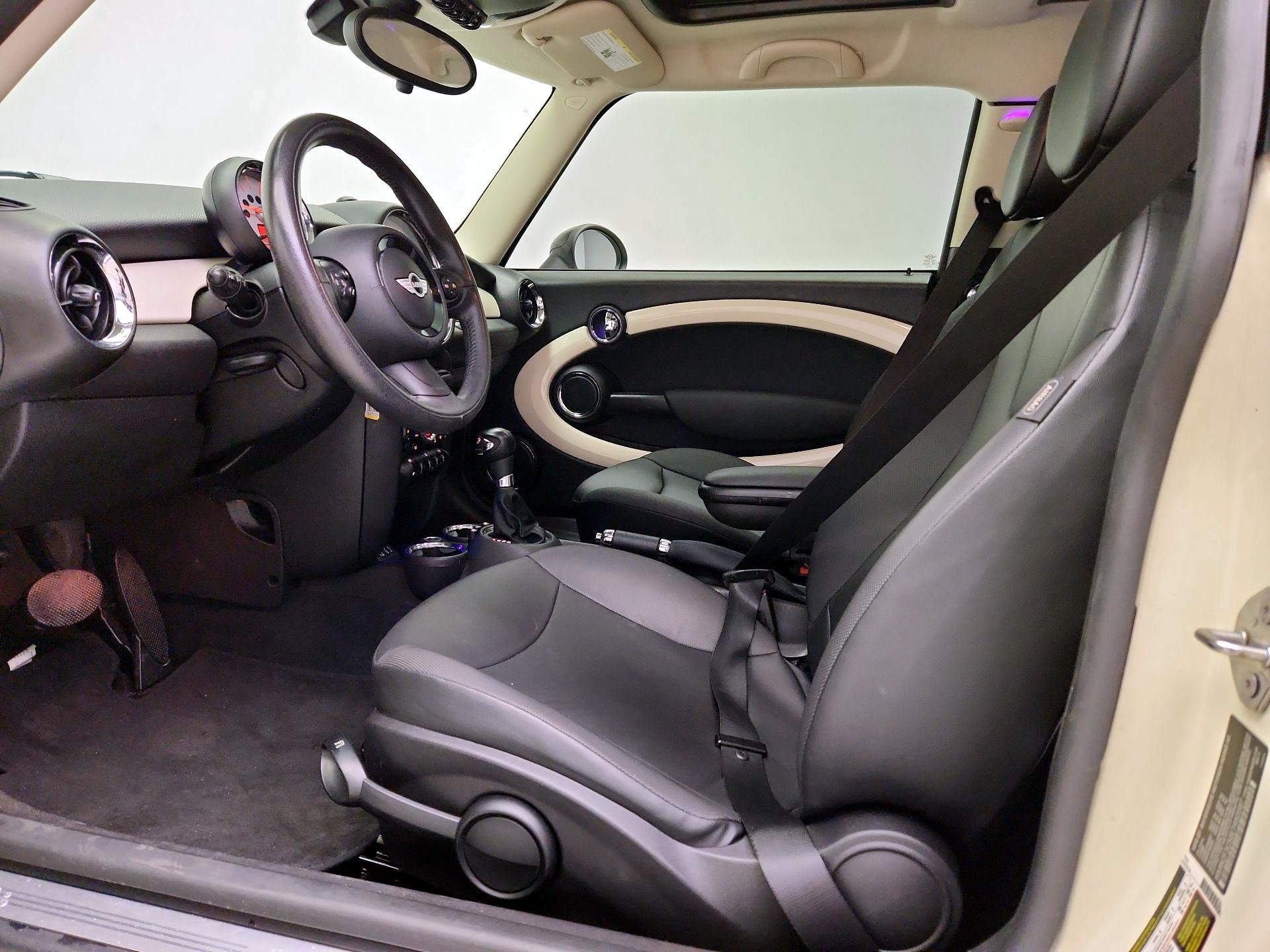 Thumbnail: 2014 MINI Cooper Clubman - 11