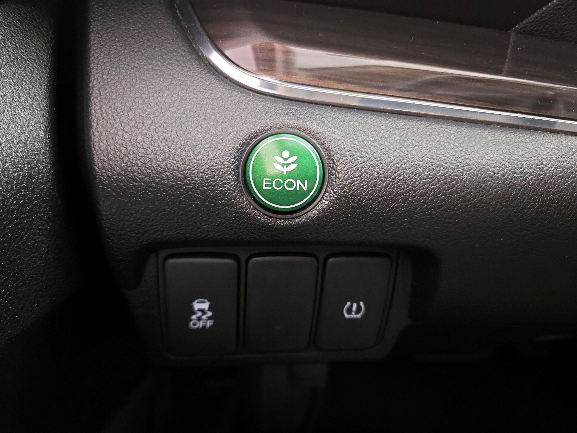 Thumbnail: 2015 Honda CR-V - 13