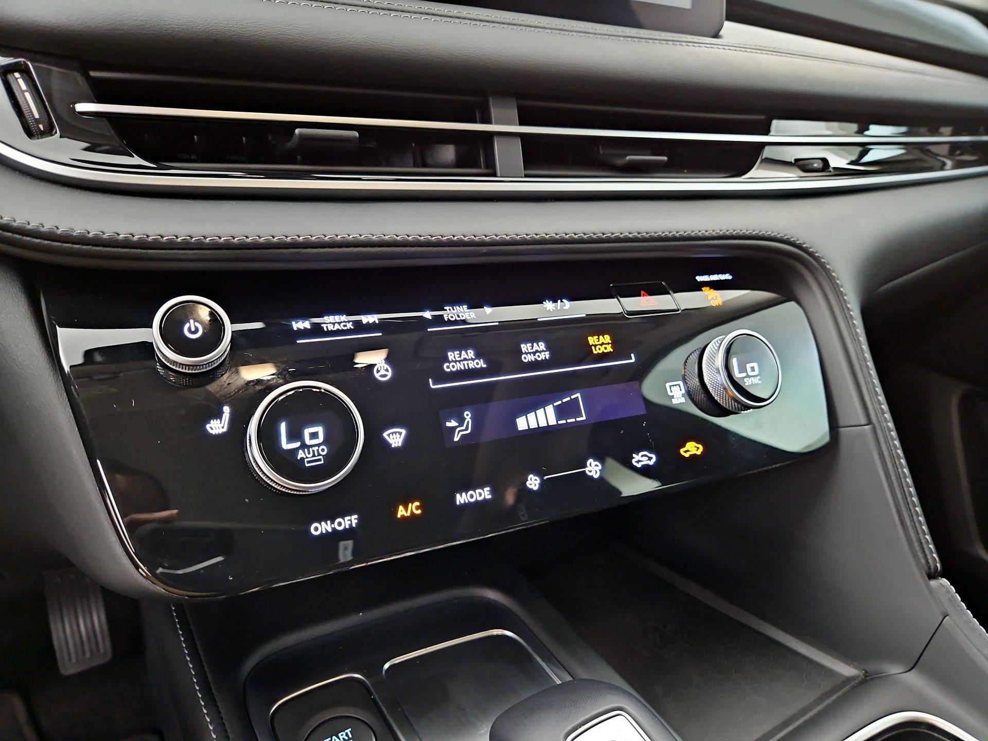 Thumbnail: 2025 INFINITI QX60 - 16