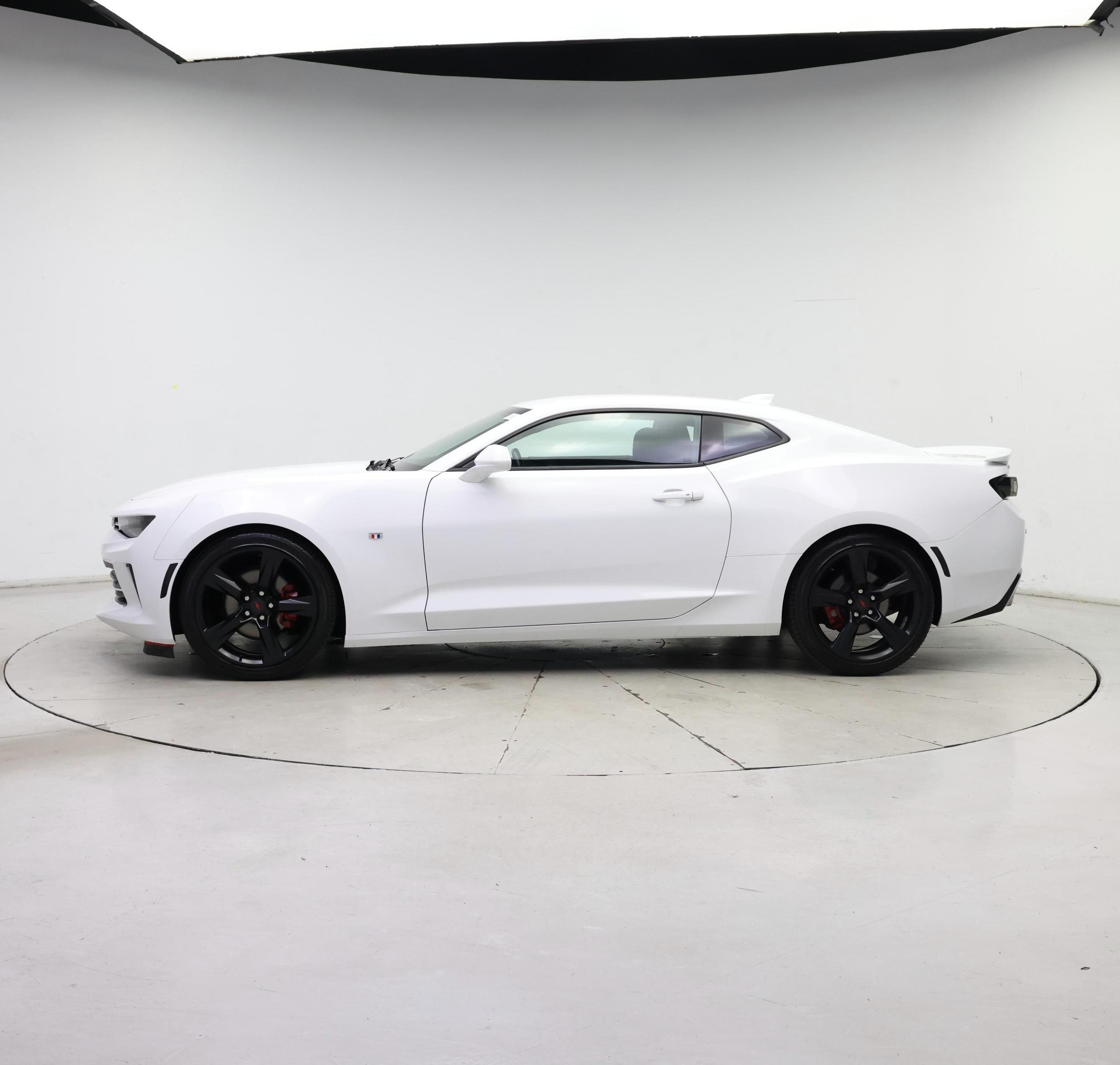 Thumbnail: 2016 Chevrolet Camaro - 3