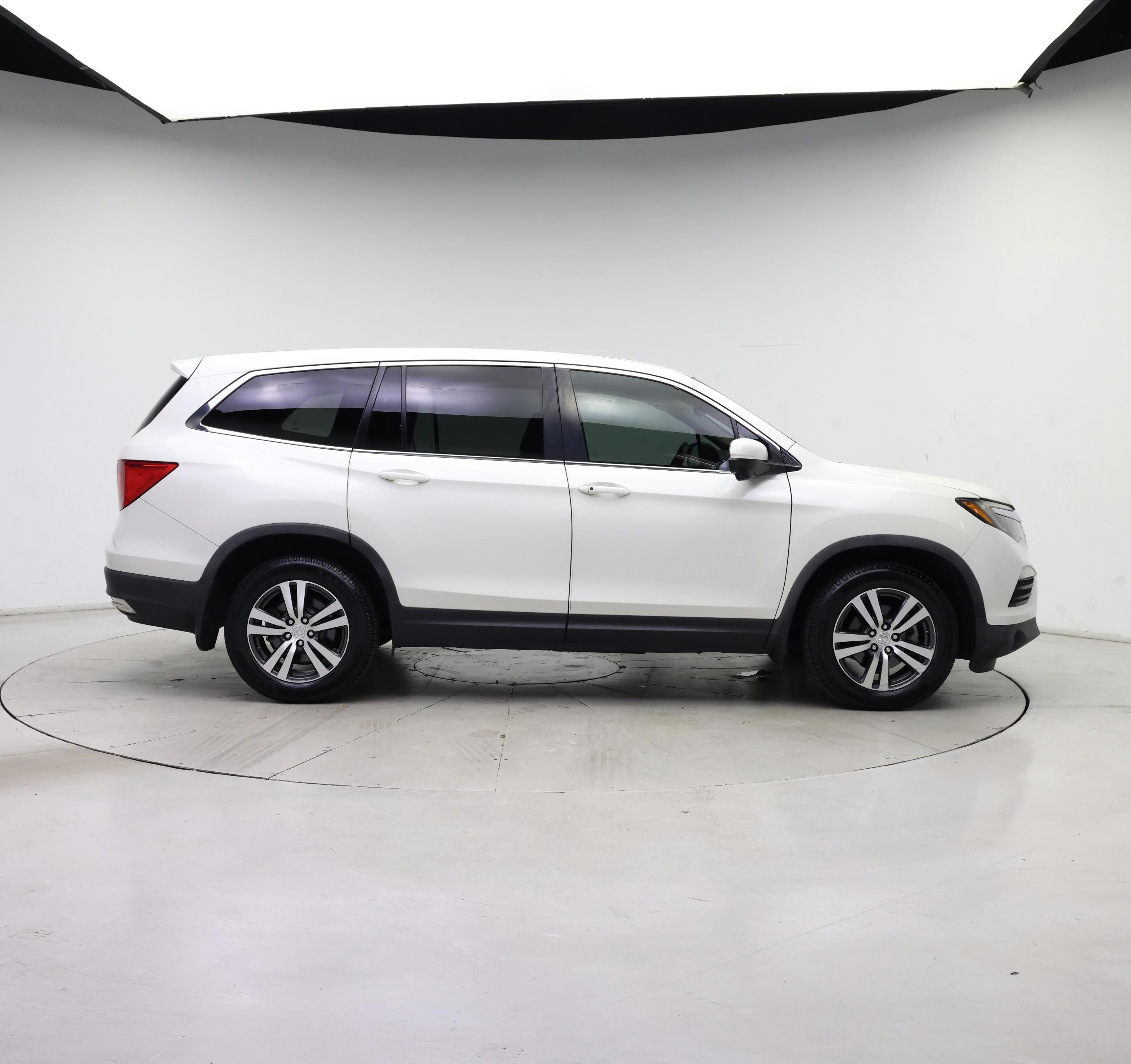 Thumbnail: 2018 Honda Pilot - 7