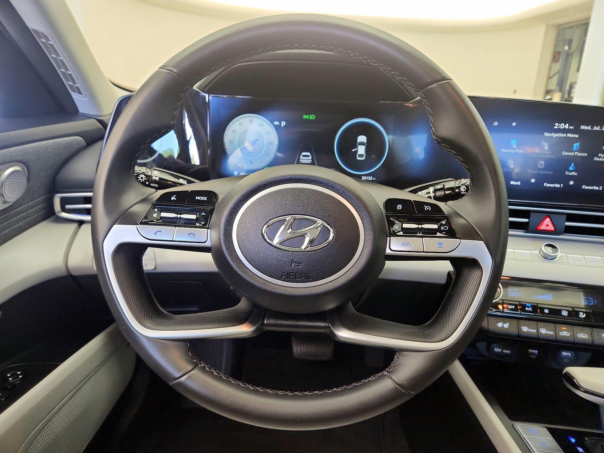 Thumbnail: 2023 Hyundai Elantra - 10